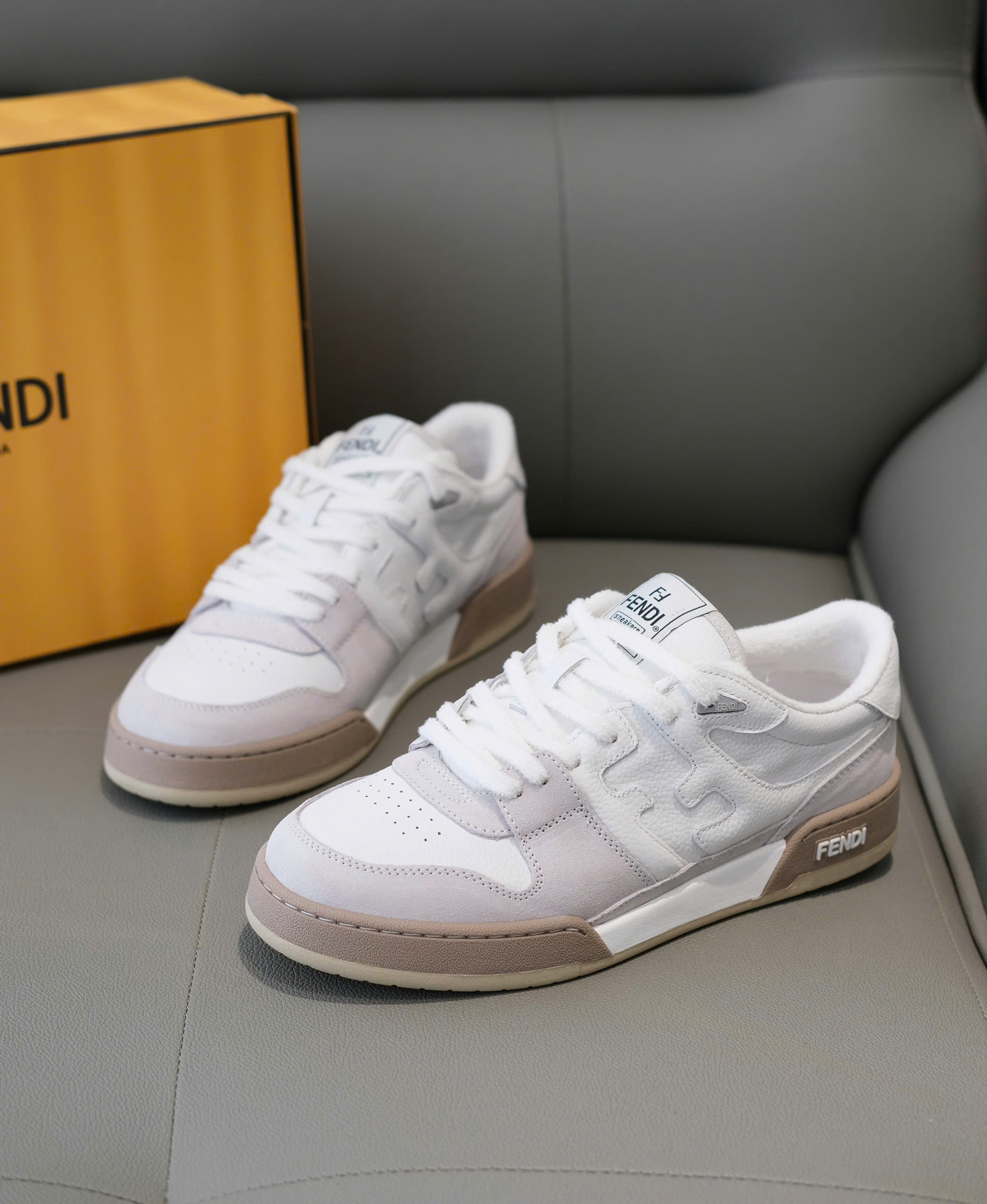 Giày sneaker Fendi Trắng Ghi Like Auth 38-43 DDT