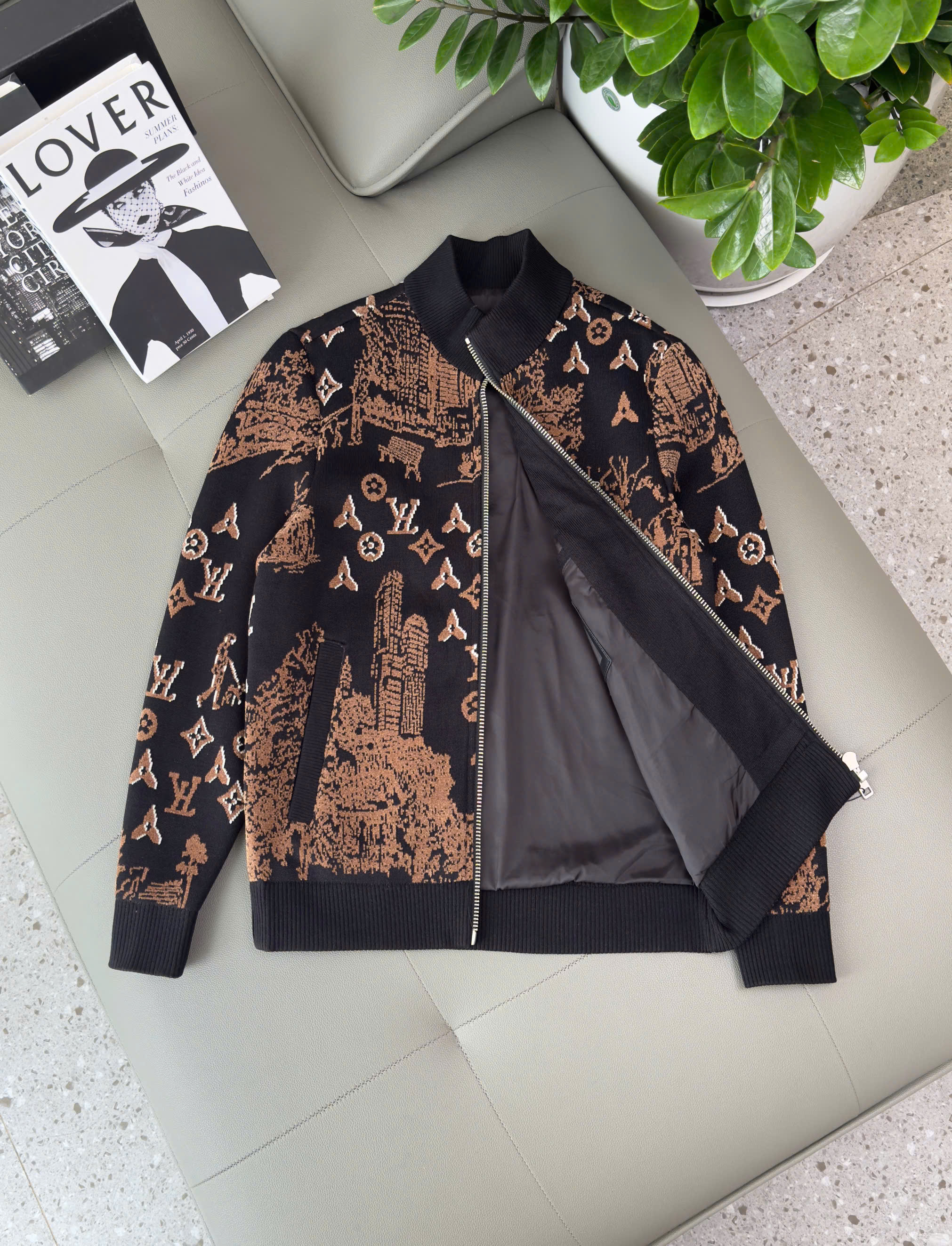 Áo khoác bomber len Louis Vuitton Đen họa tiết Nâu Like Auth 48-54 DDT MK