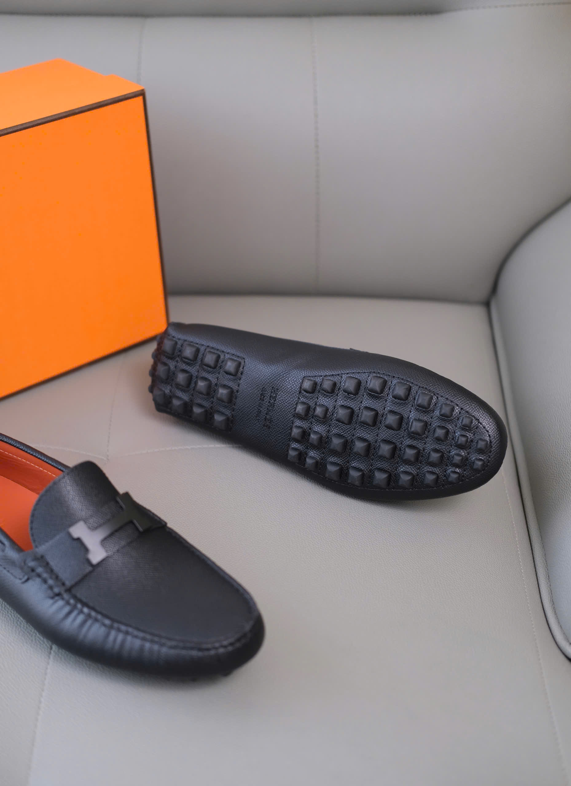 Giày moca Hermes HM Đen sần logo chữ H đen Like Auth 38-43 DDT