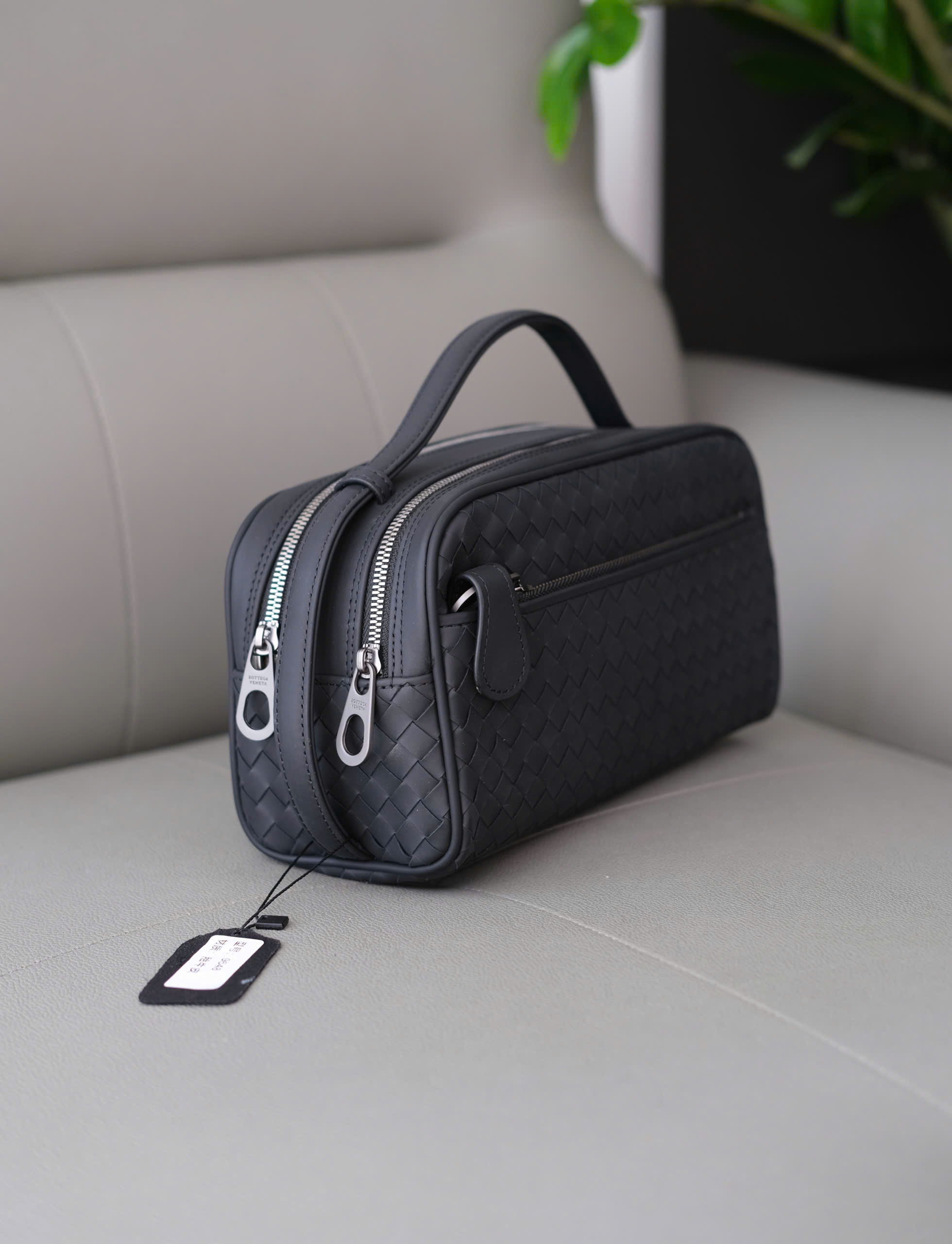 Túi ví Clutch Bottega Đen họa tiết đan lưới Like Auth DDT