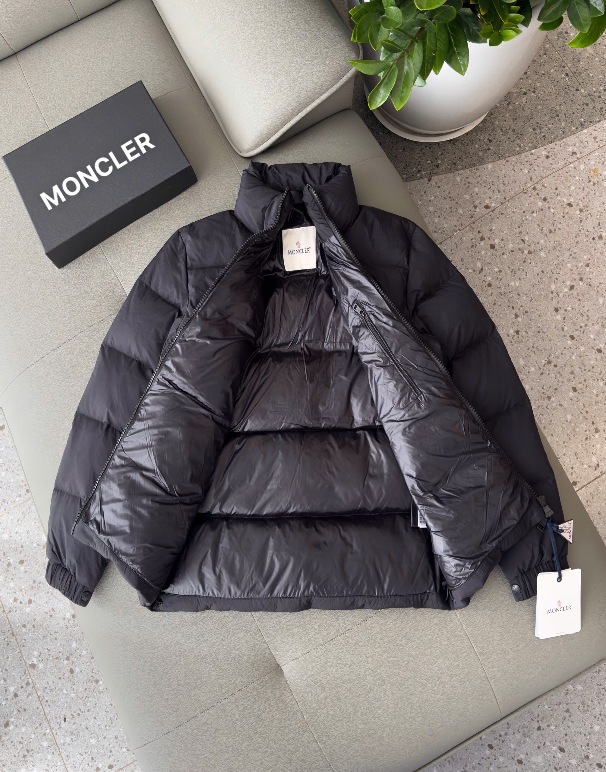 Áo khoác phao Moncler lông vũ khóa 2 chiều Like Auth 1-5 DDT