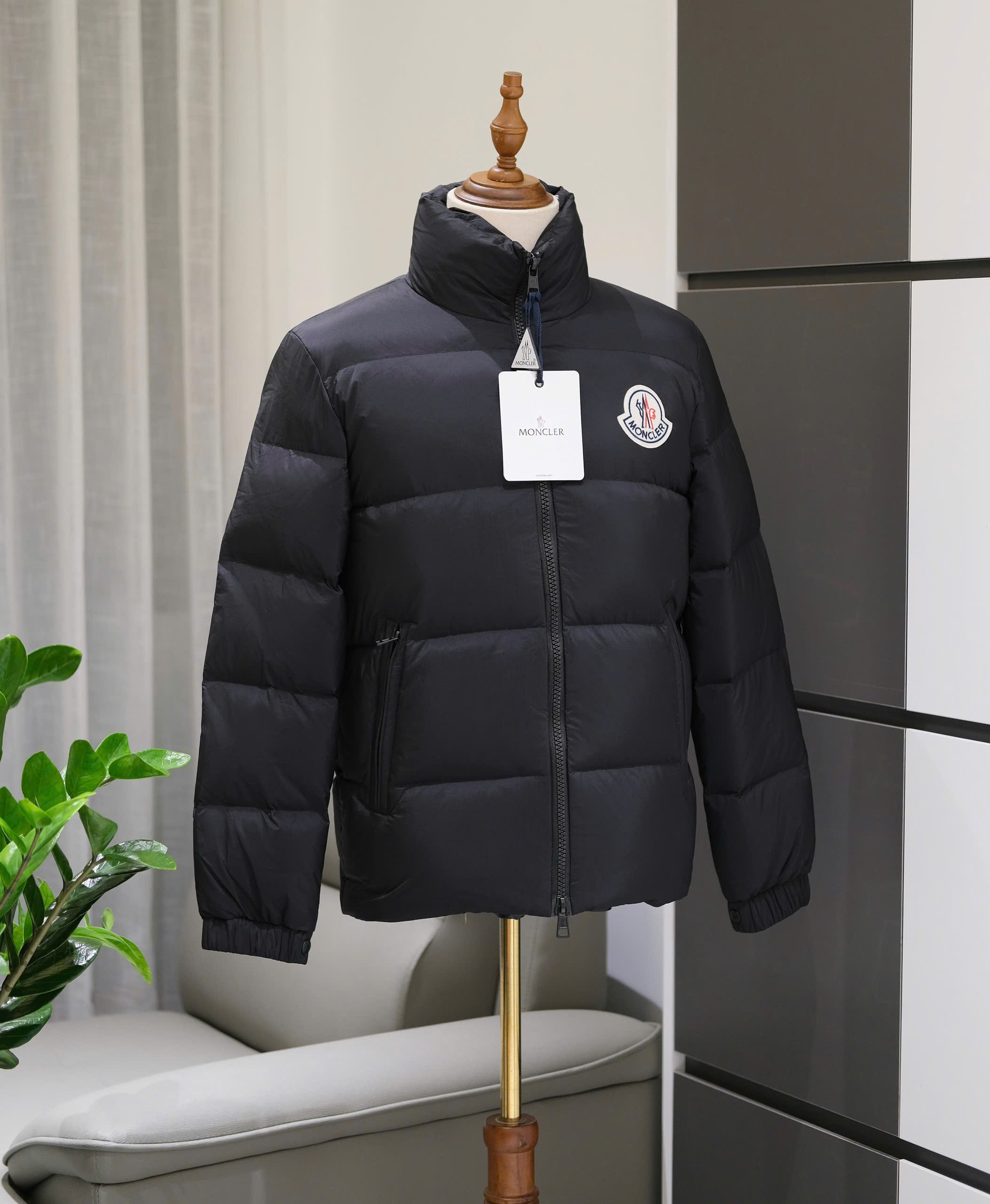 Áo khoác phao Moncler lông vũ khóa 2 chiều Like Auth 1-5 DDT