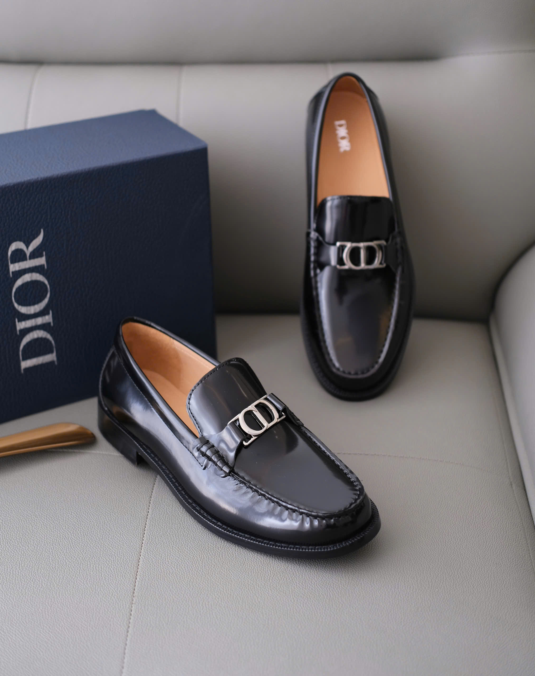 Giày loafer Dior Đen bóng logo CD đế gỗ Like Auth 38-43 DDT