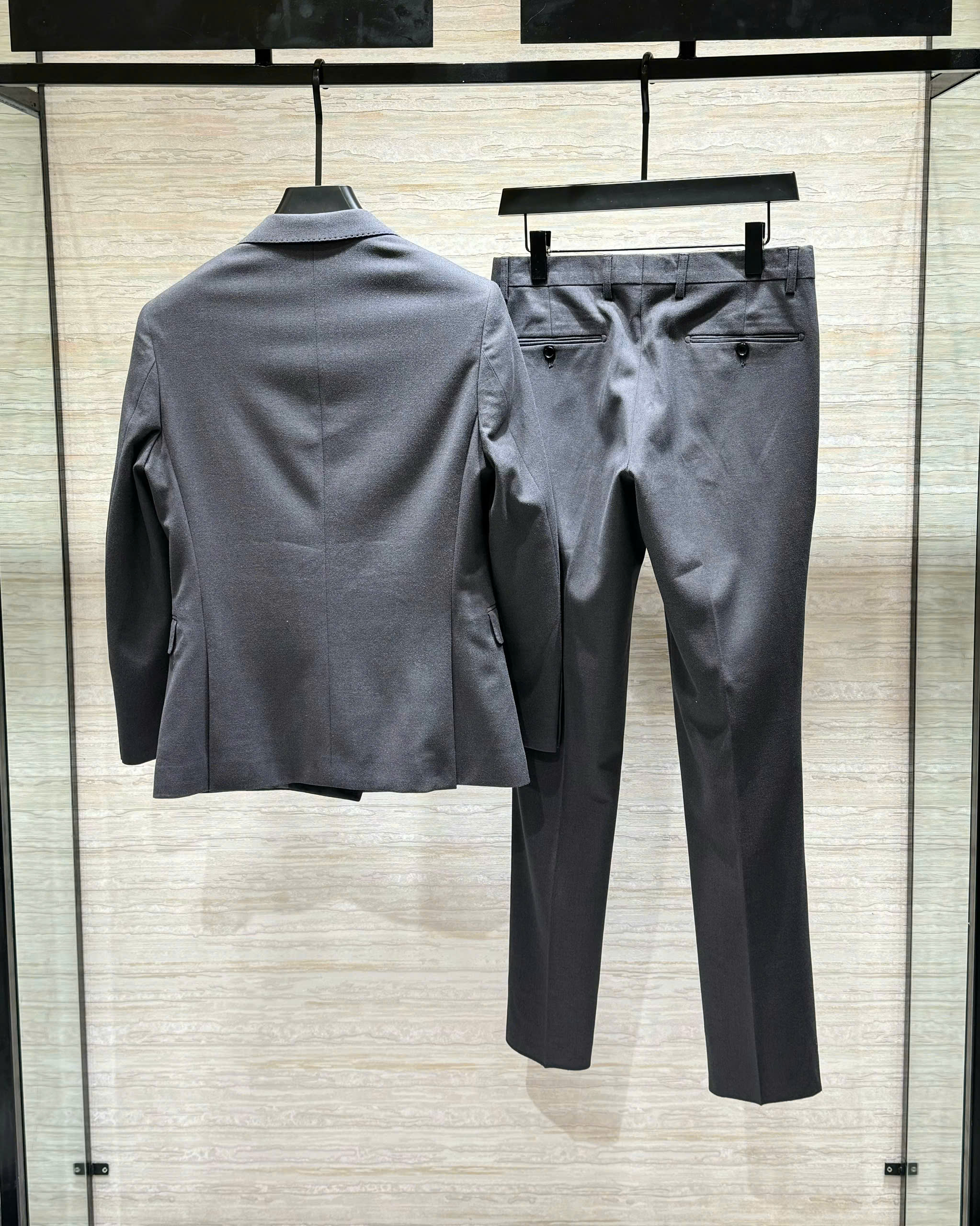 Set bộ Vest Dior Xám Ghi logo tag bạc CD new 2026 Like Auth 46-54 DDT