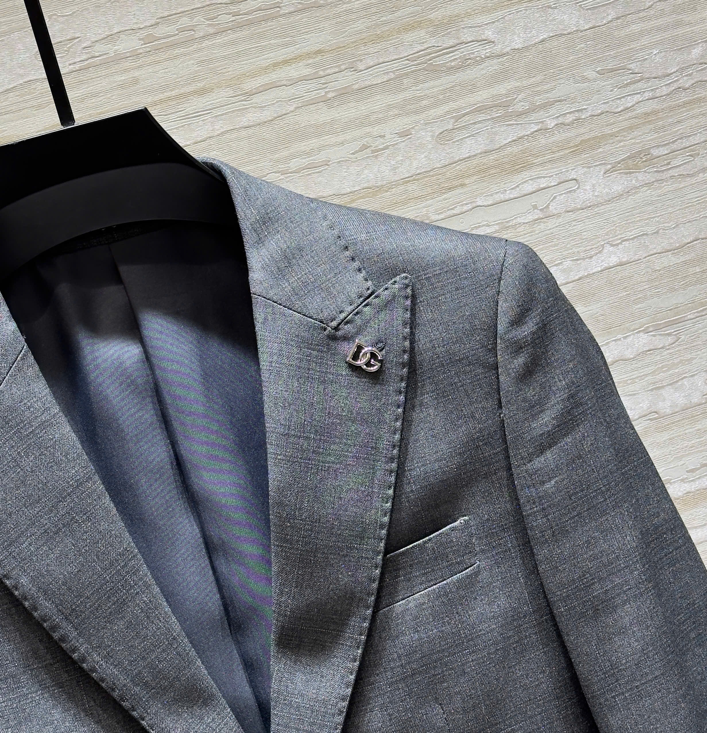 Set bộ Vest Dolce Gabbana Xám ghi kẻ ngang logo tag bạc DG new 2026 Like Auth 46-54 DDT