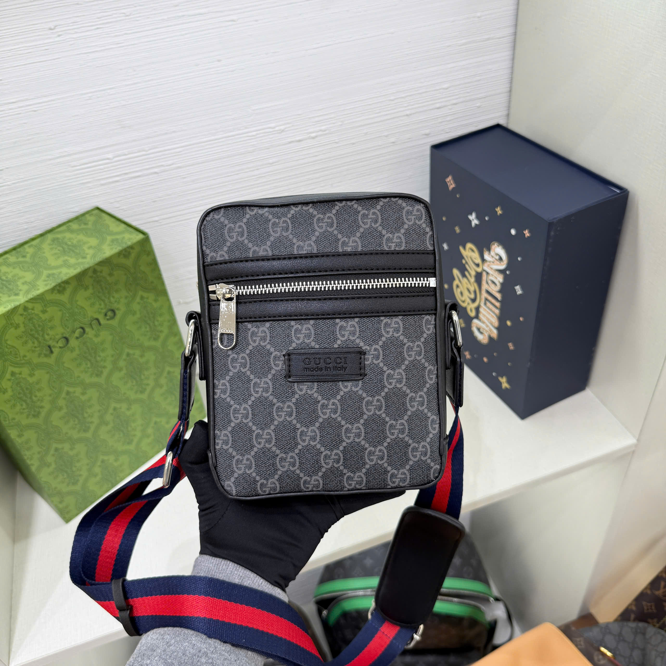 Túi đeo chéo Gucci GC Mini Bag Supreme Messenger monogram Like Auth 19x16x5 PLD