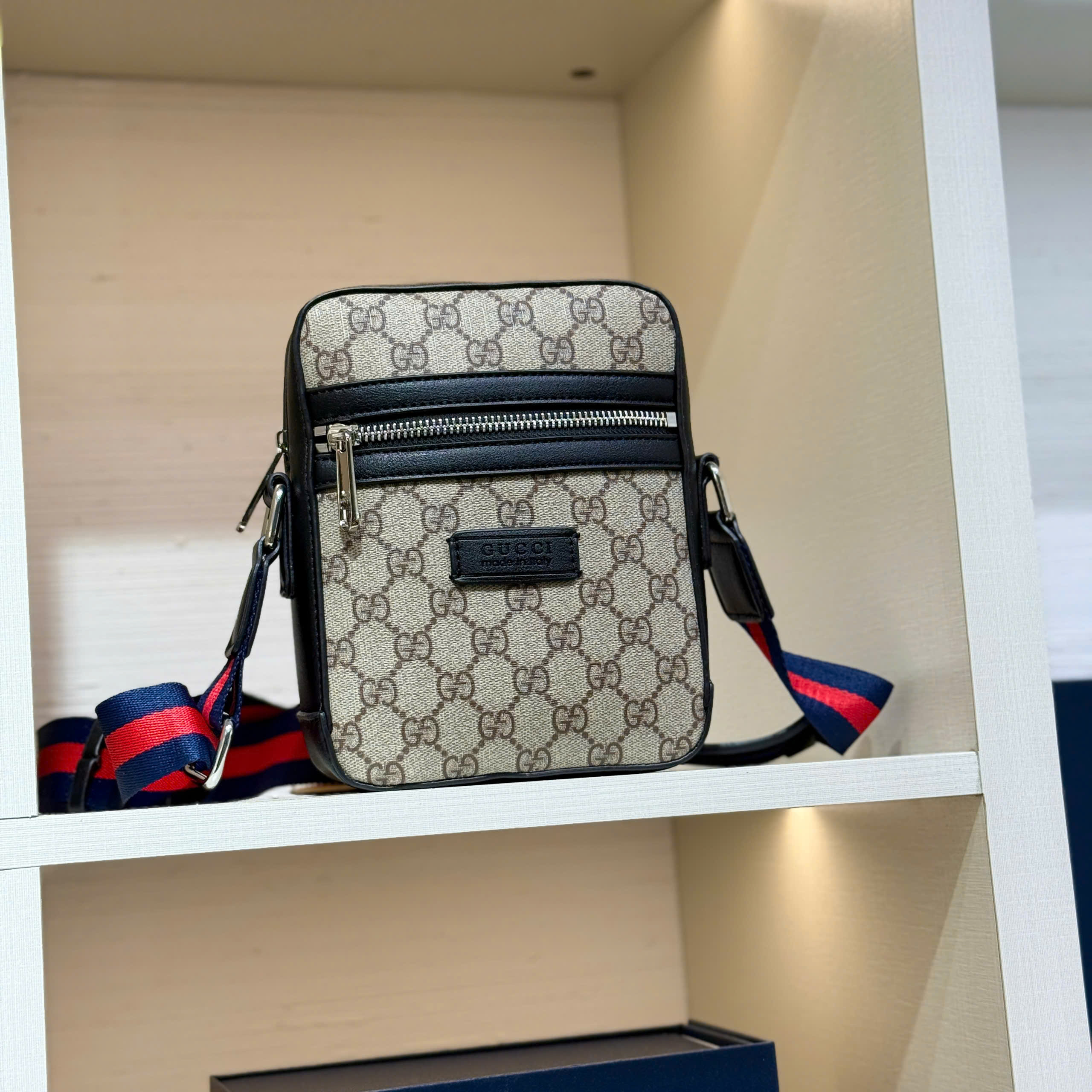 Túi đeo chéo Gucci GC Mini Bag Supreme Messenger monogram Like Auth 19x16x5 PLD