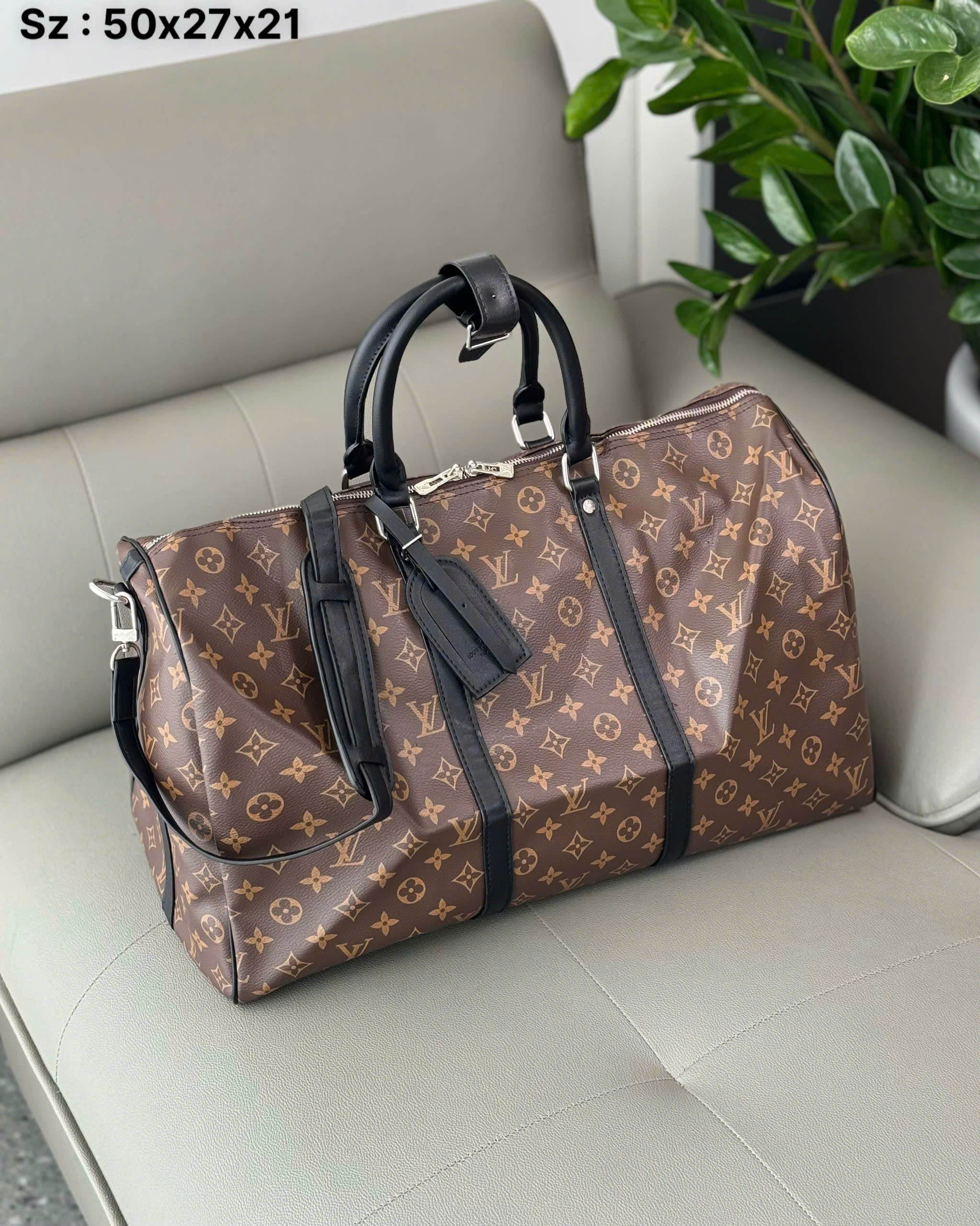 Túi trống du lịch Louis Vuitton LV Nâu monogram Like Auth size 50 DDT