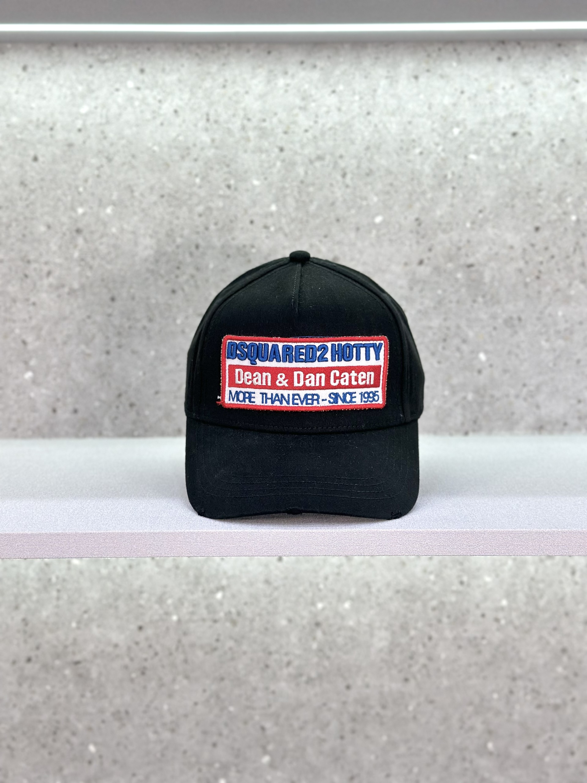 Mũ lưỡi trai, nón kết Dsquared2 DSQ2 các mẫu các màu Like Auth fullbox VTN