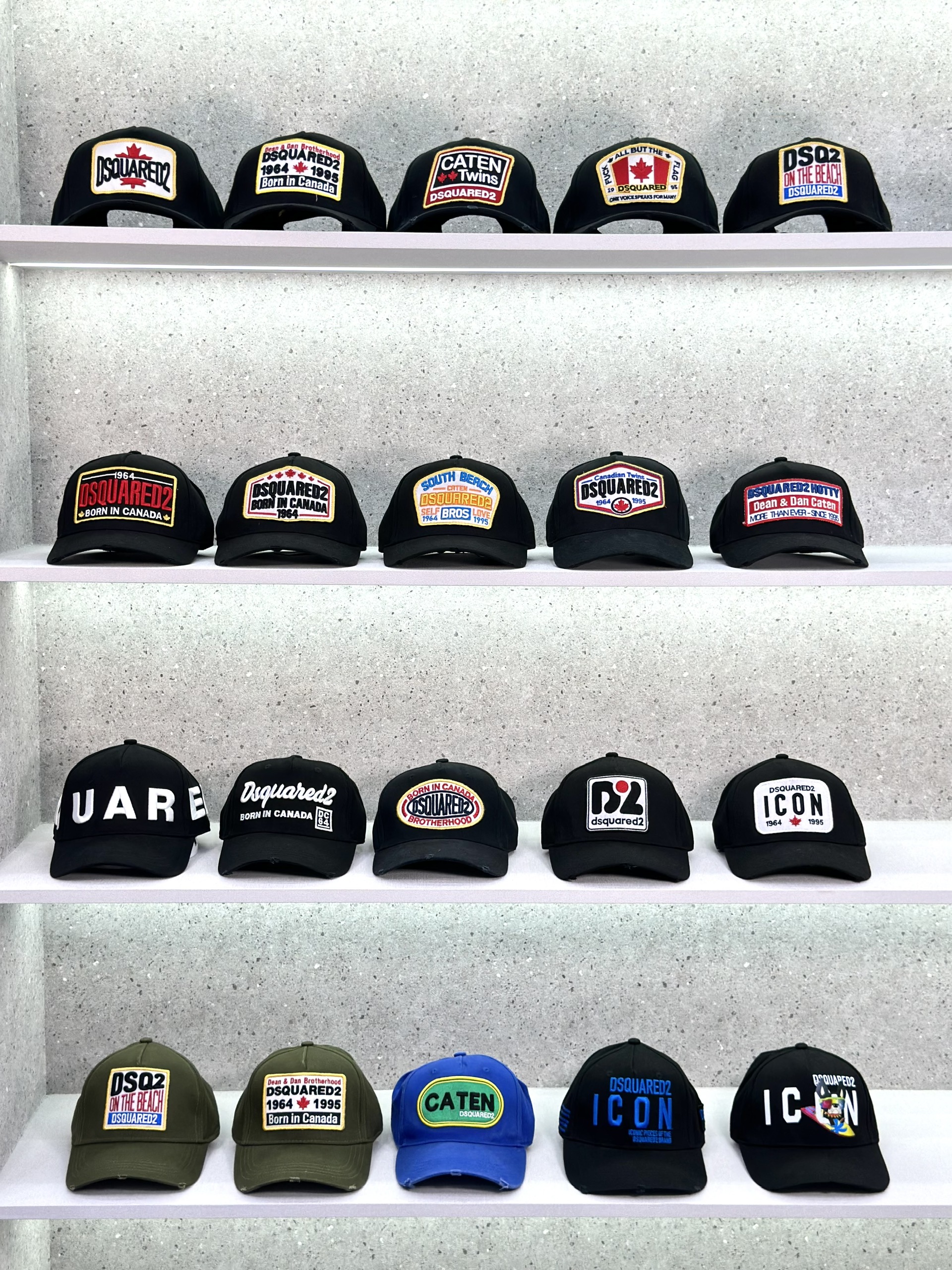 Mũ lưỡi trai, nón kết Dsquared2 DSQ2 các mẫu các màu Like Auth fullbox VTN