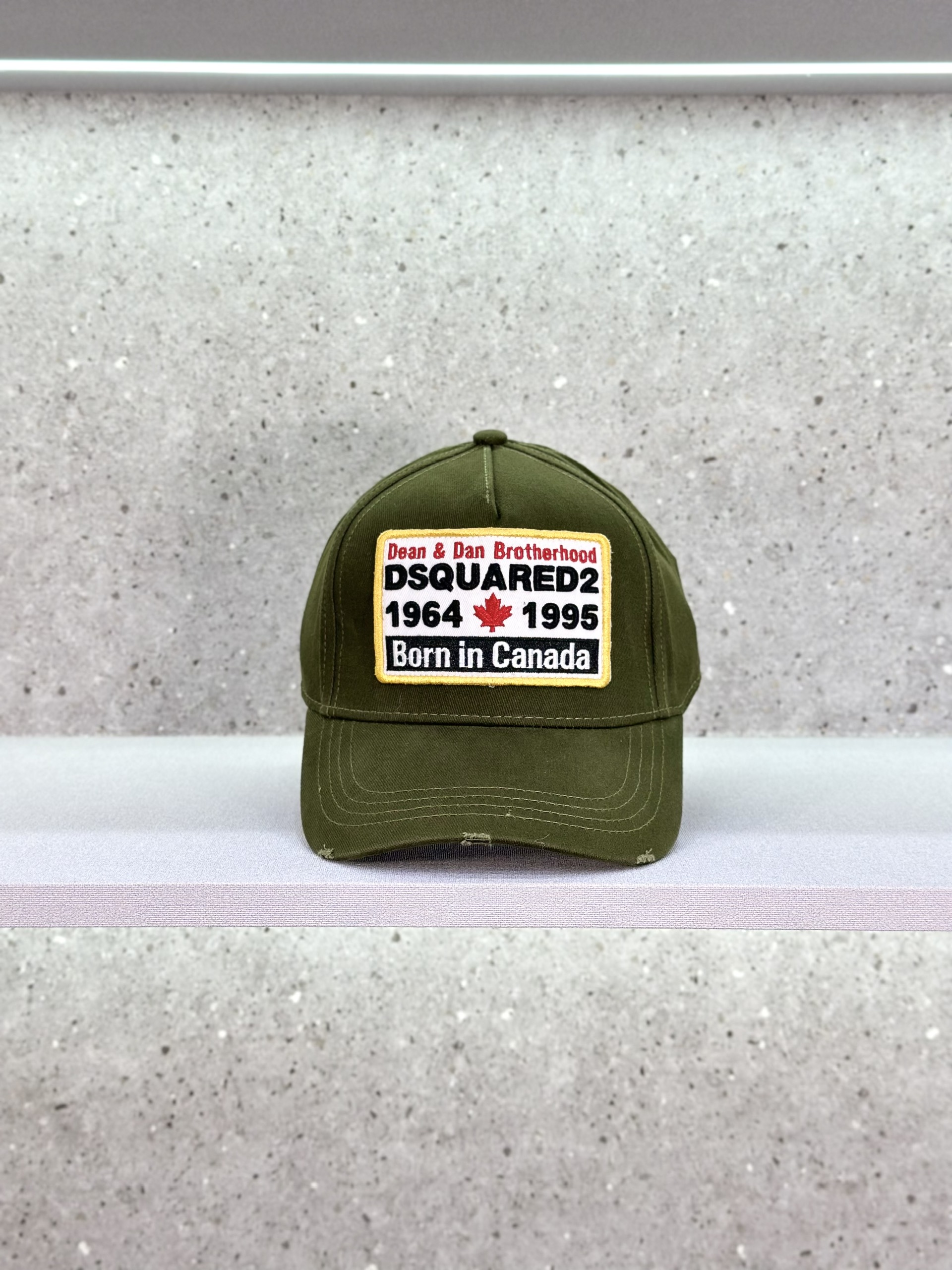 Mũ lưỡi trai, nón kết Dsquared2 DSQ2 các mẫu các màu Like Auth fullbox VTN