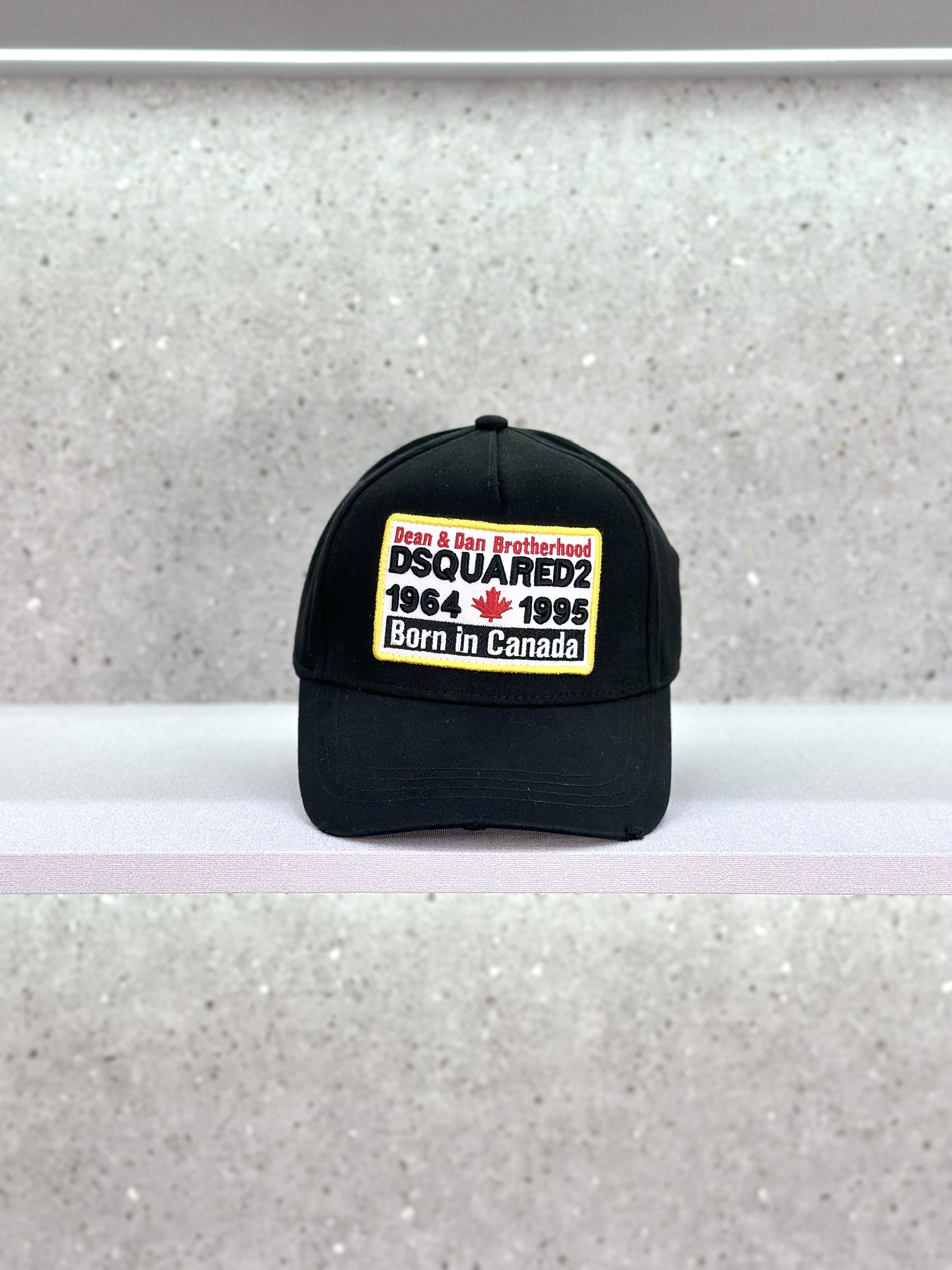 Mũ lưỡi trai, nón kết Dsquared2 DSQ2 các mẫu các màu Like Auth fullbox VTN