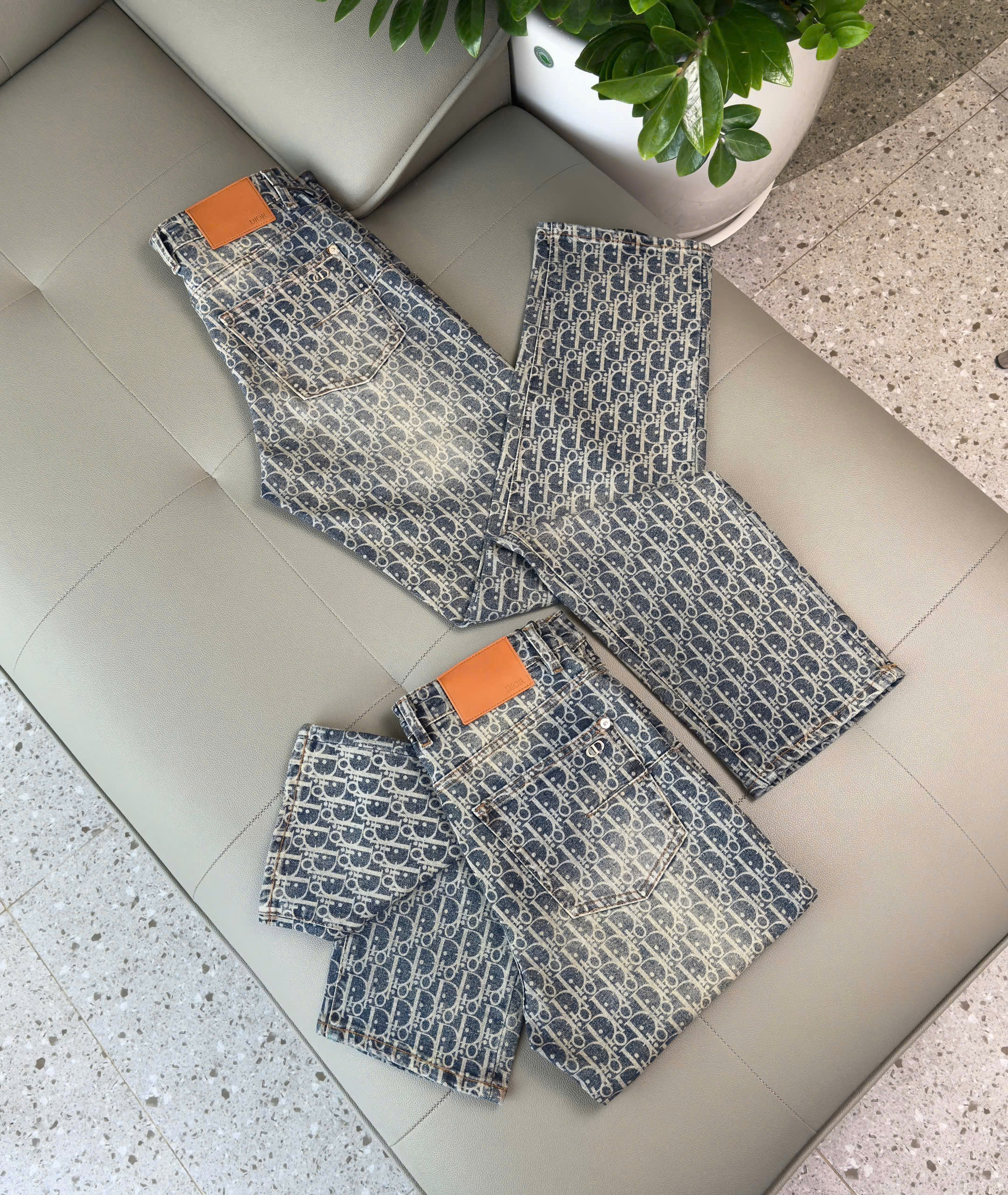 Quần Jean Dior Xanh họa tiết Obique full Like Auth 29-36 DDT