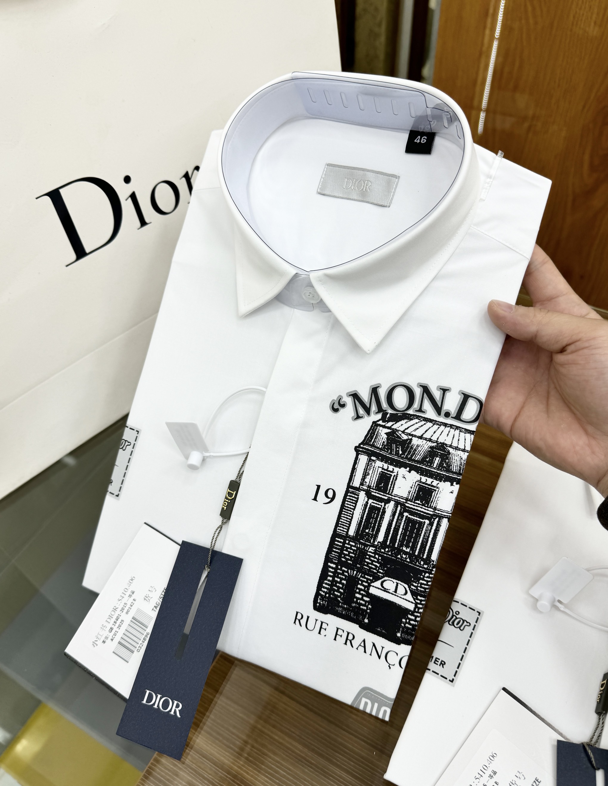 Áo sơ mi dài tay Dior CD Trắng họa tiết tòa nhà tag logo Like Auth on web CD