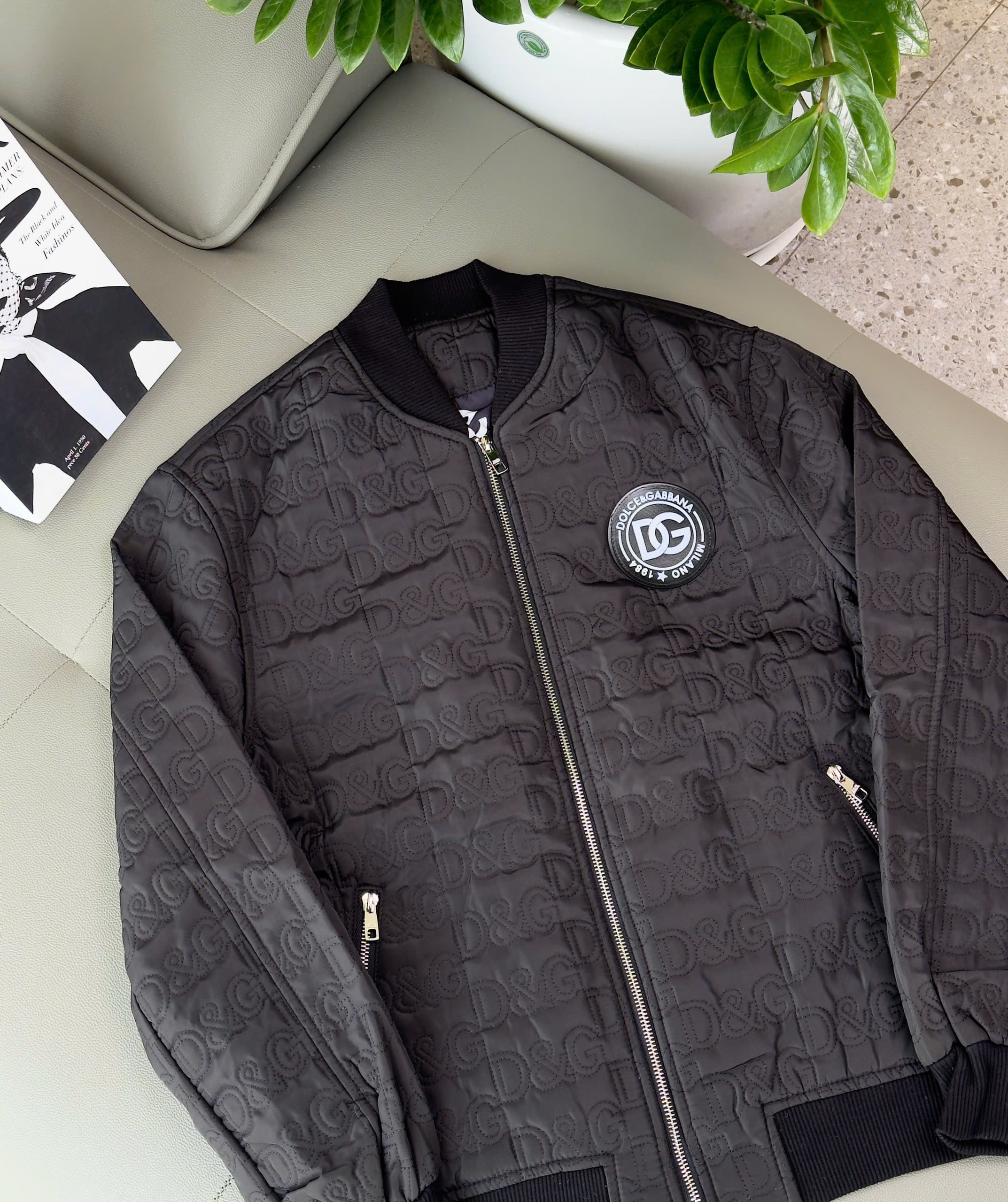 Áo khoác Bomber Dolce Gabbana DG logo dập nổi Like Auth M-XXL DDT