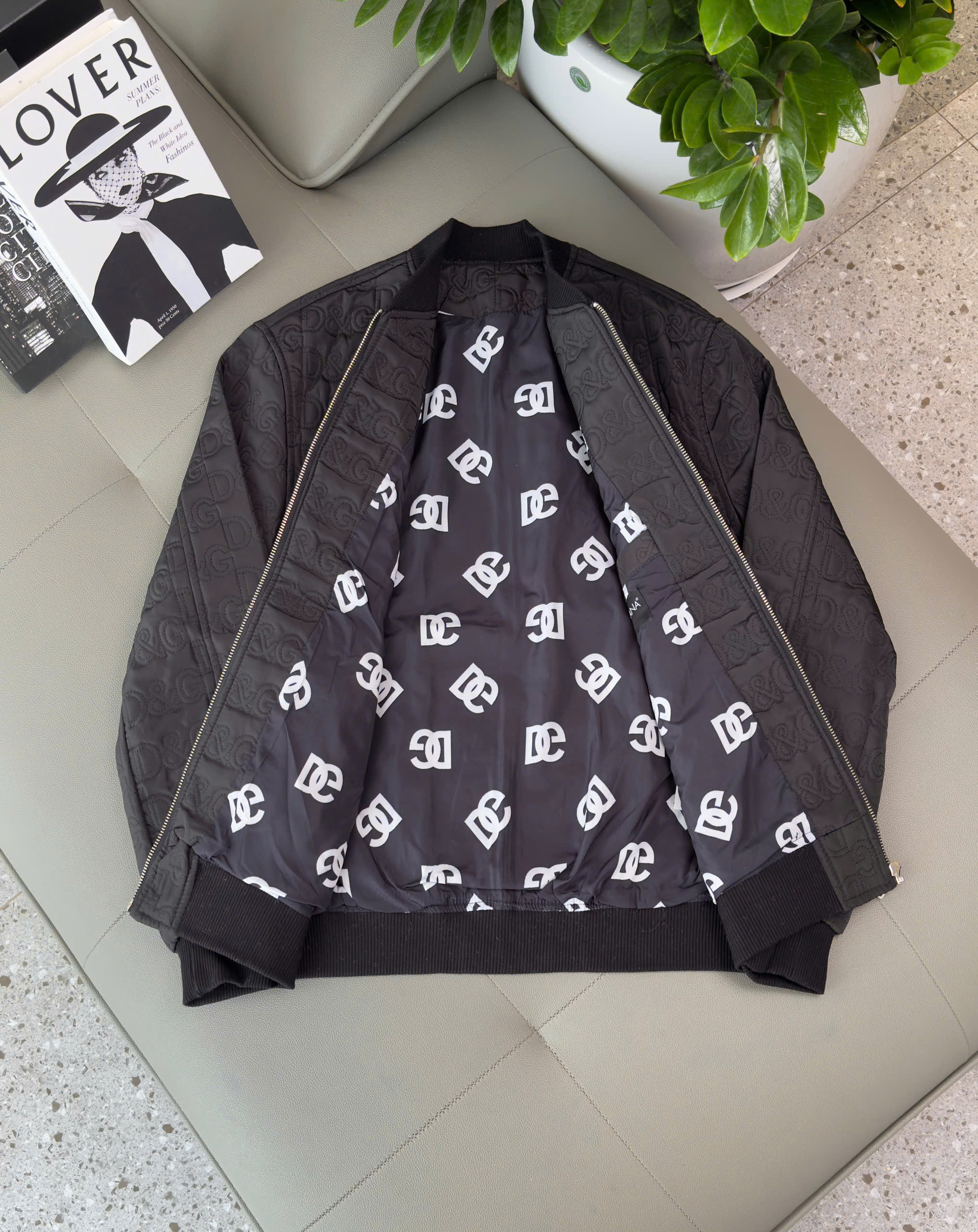 Áo khoác Bomber Dolce Gabbana DG logo dập nổi Like Auth M-XXL DDT