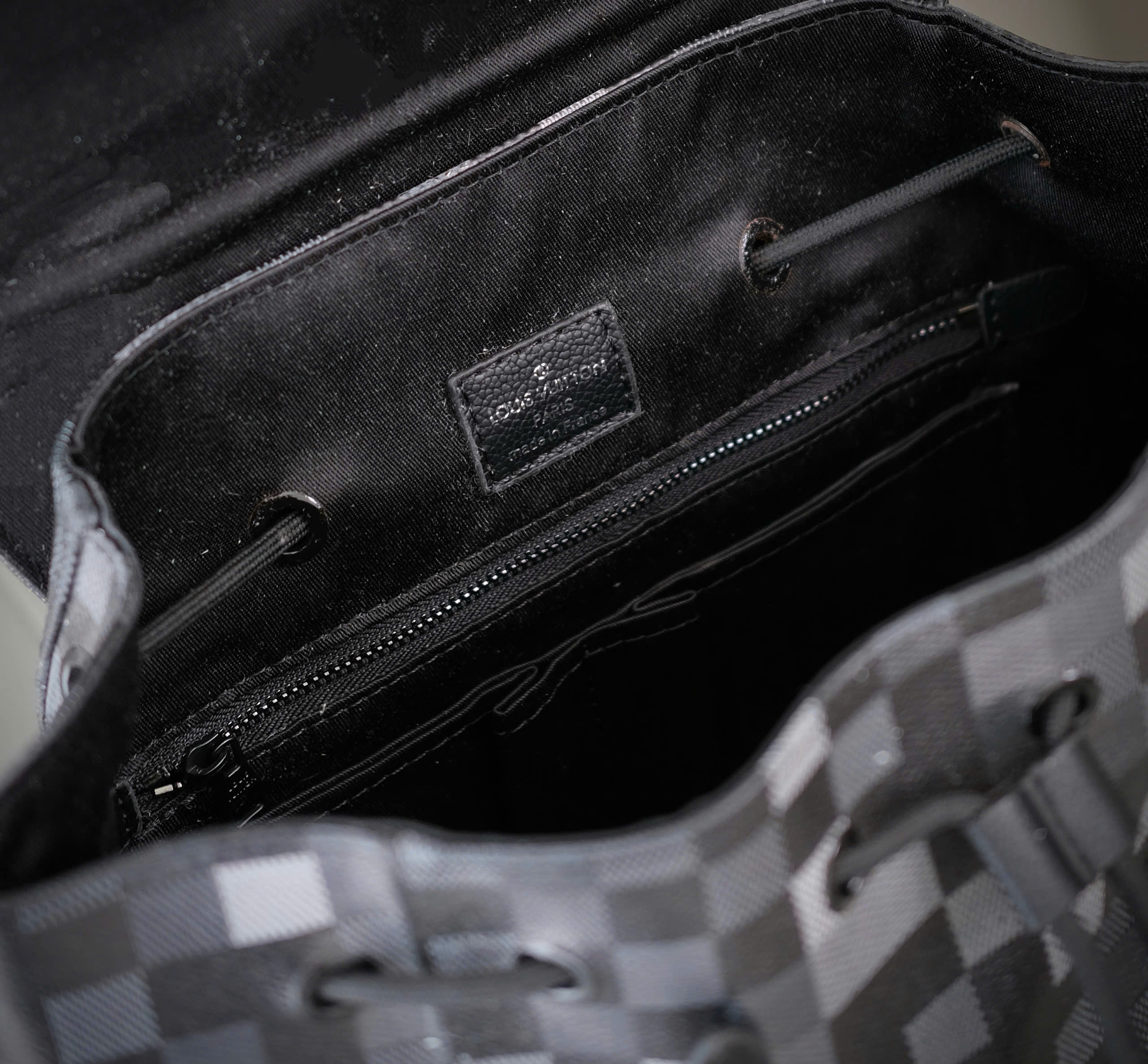 Balo Louis Vuitton LV Đen Caro full tag da kẻ dọc Like Auth 39x31x11 DDT