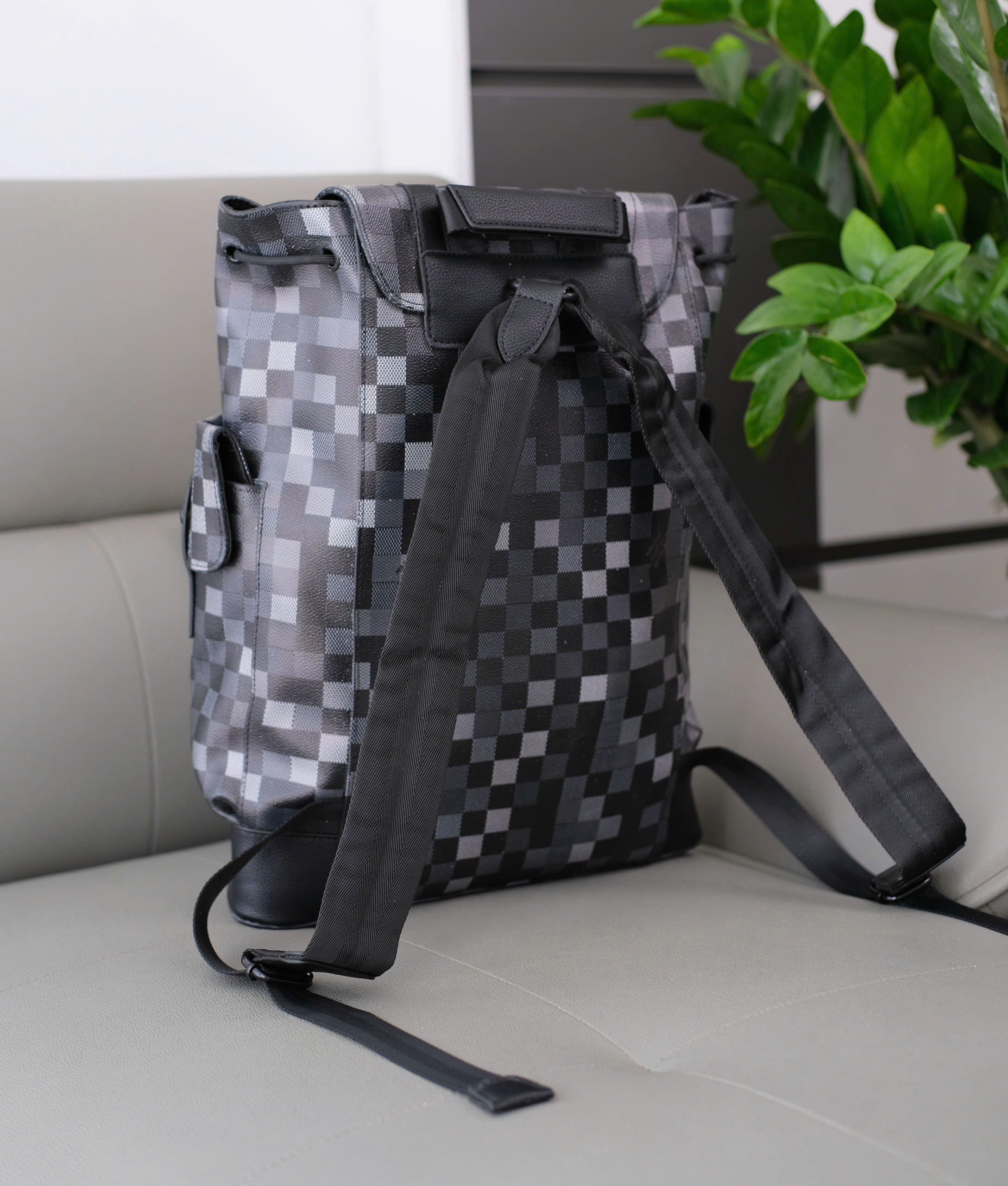 Balo Louis Vuitton LV Đen Caro full tag da kẻ dọc Like Auth 39x31x11 DDT