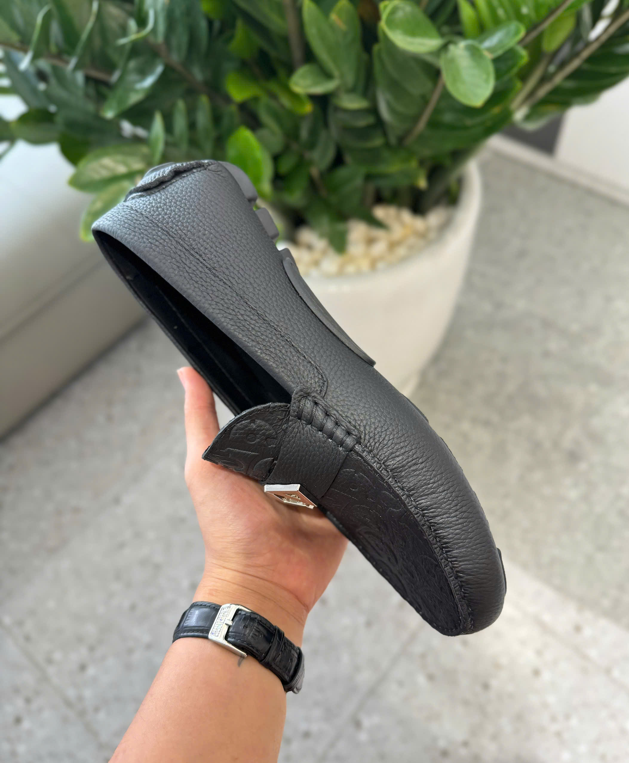 Giày moca Dior Đen sần logo CD vân chìm full Like Auth 38-43 DDT