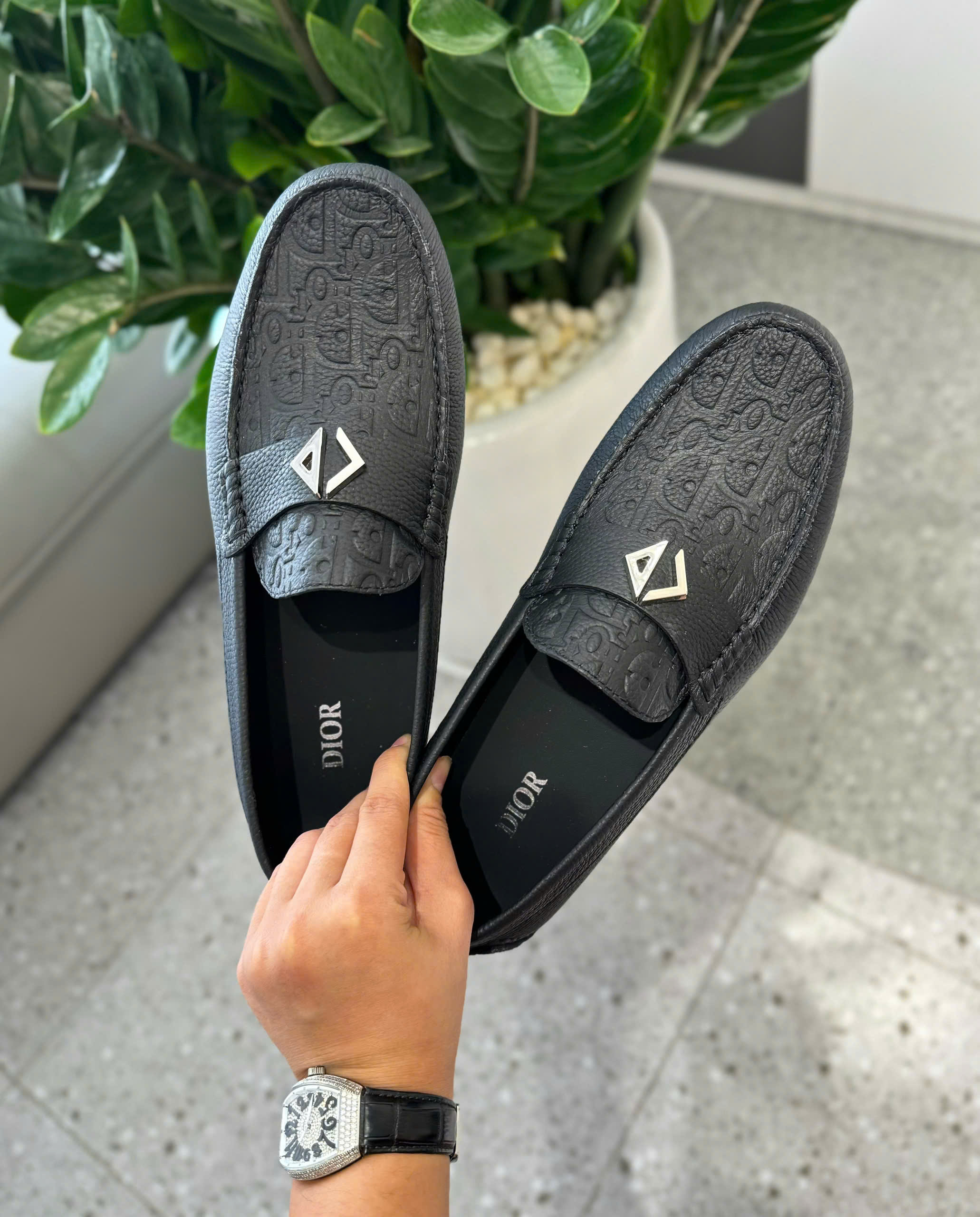 Giày moca Dior Đen sần logo CD vân chìm full Like Auth 38-43 DDT