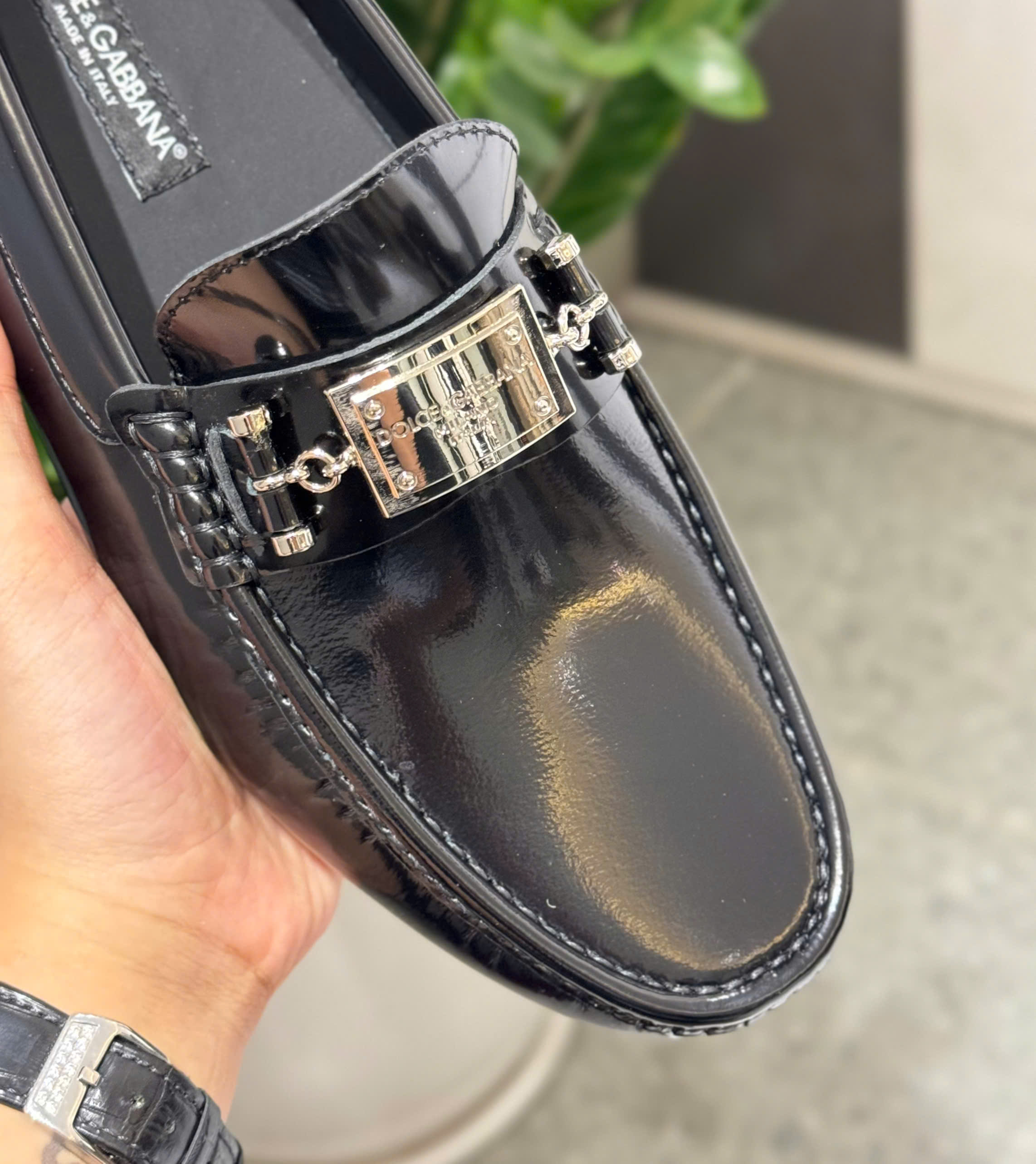 Giày moca Dolce Gabbana DG Đen bóng logo tag vuông Like Auth 38-43 DDT