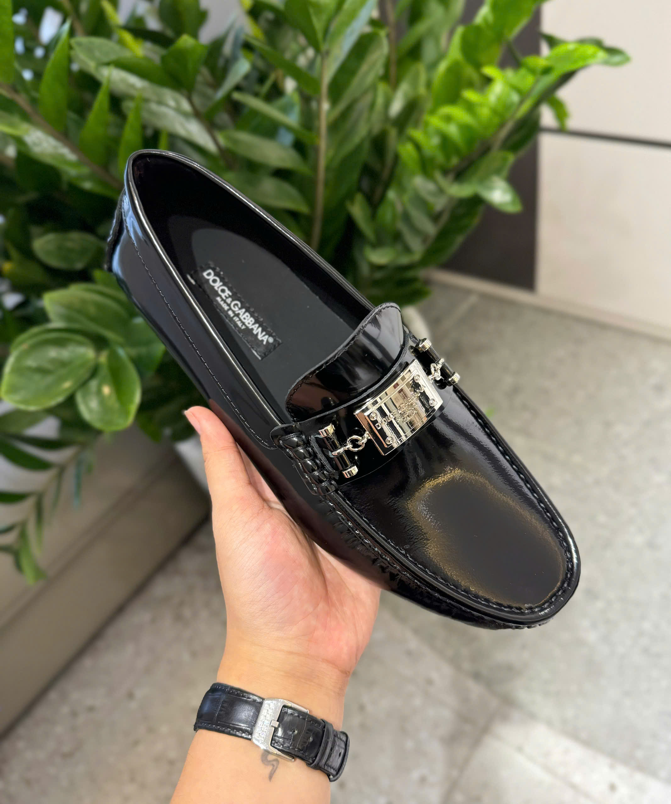 Giày moca Dolce Gabbana DG Đen bóng logo tag vuông Like Auth 38-43 DDT