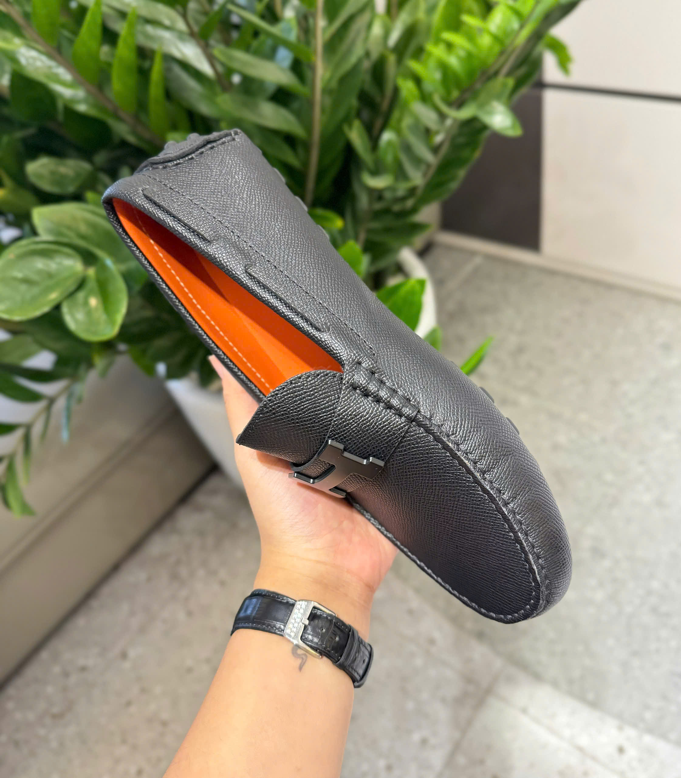 Giày moca Hermes HM Đen sần logo chữ H đen Like Auth 38-43 DDT