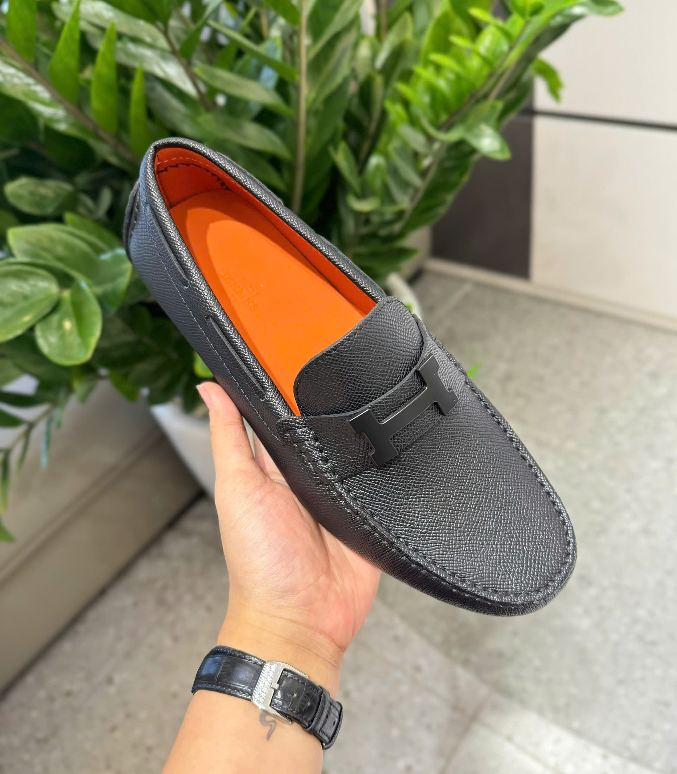 Giày moca Hermes HM Đen sần logo chữ H đen Like Auth 38-43 DDT