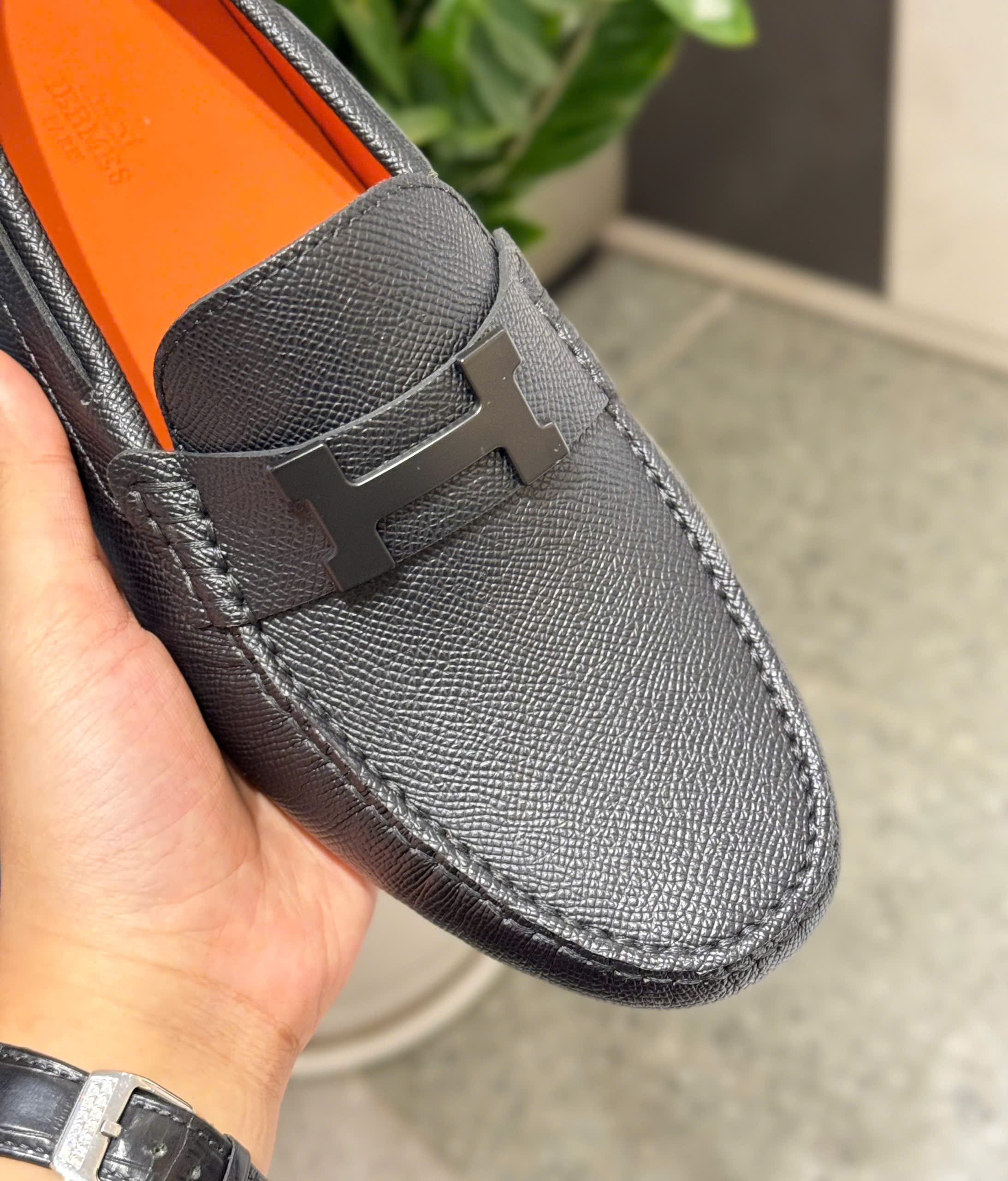 Giày moca Hermes HM Đen sần logo chữ H đen Like Auth 38-43 DDT
