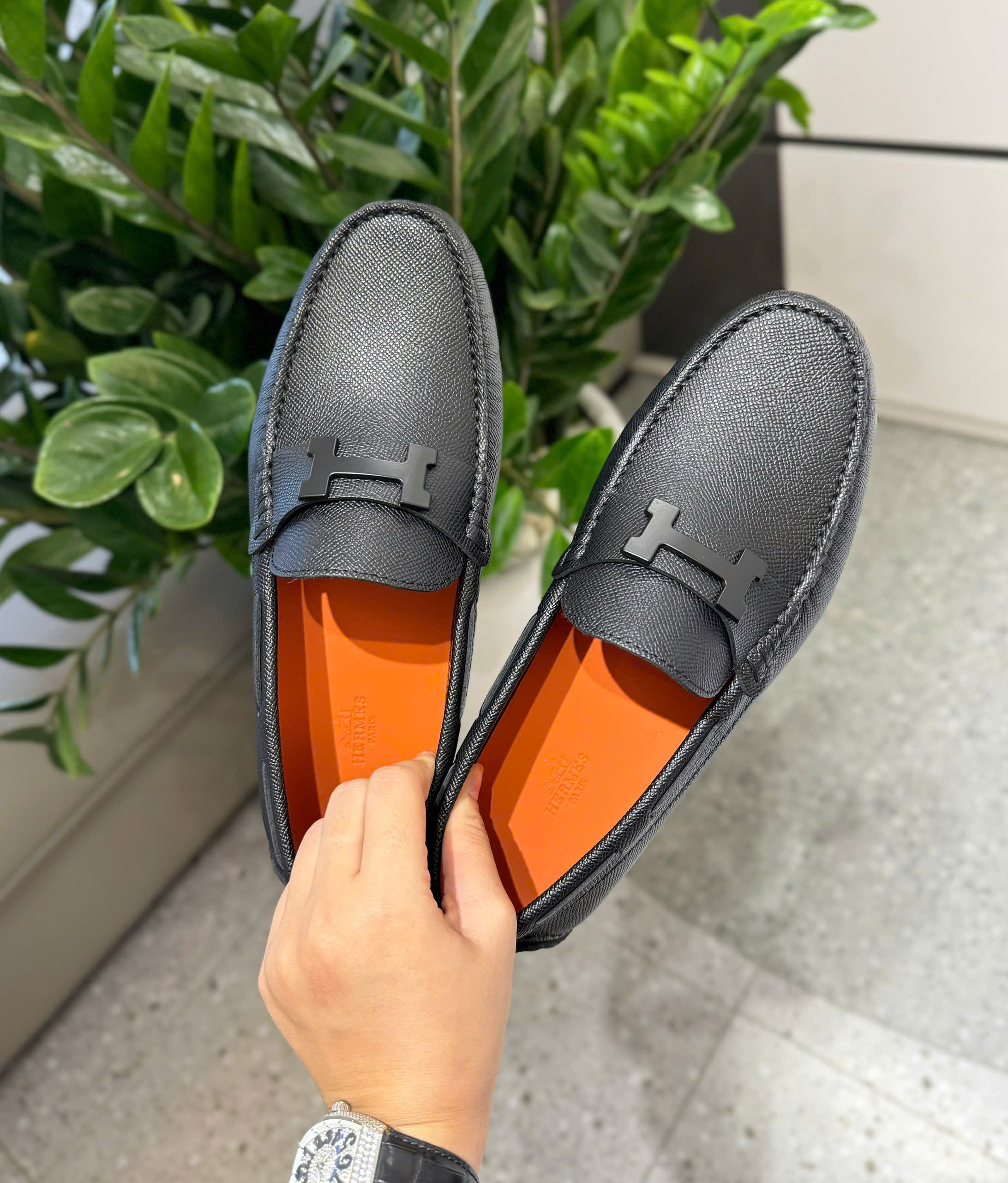 Giày moca Hermes HM Đen sần logo chữ H đen Like Auth 38-43 DDT