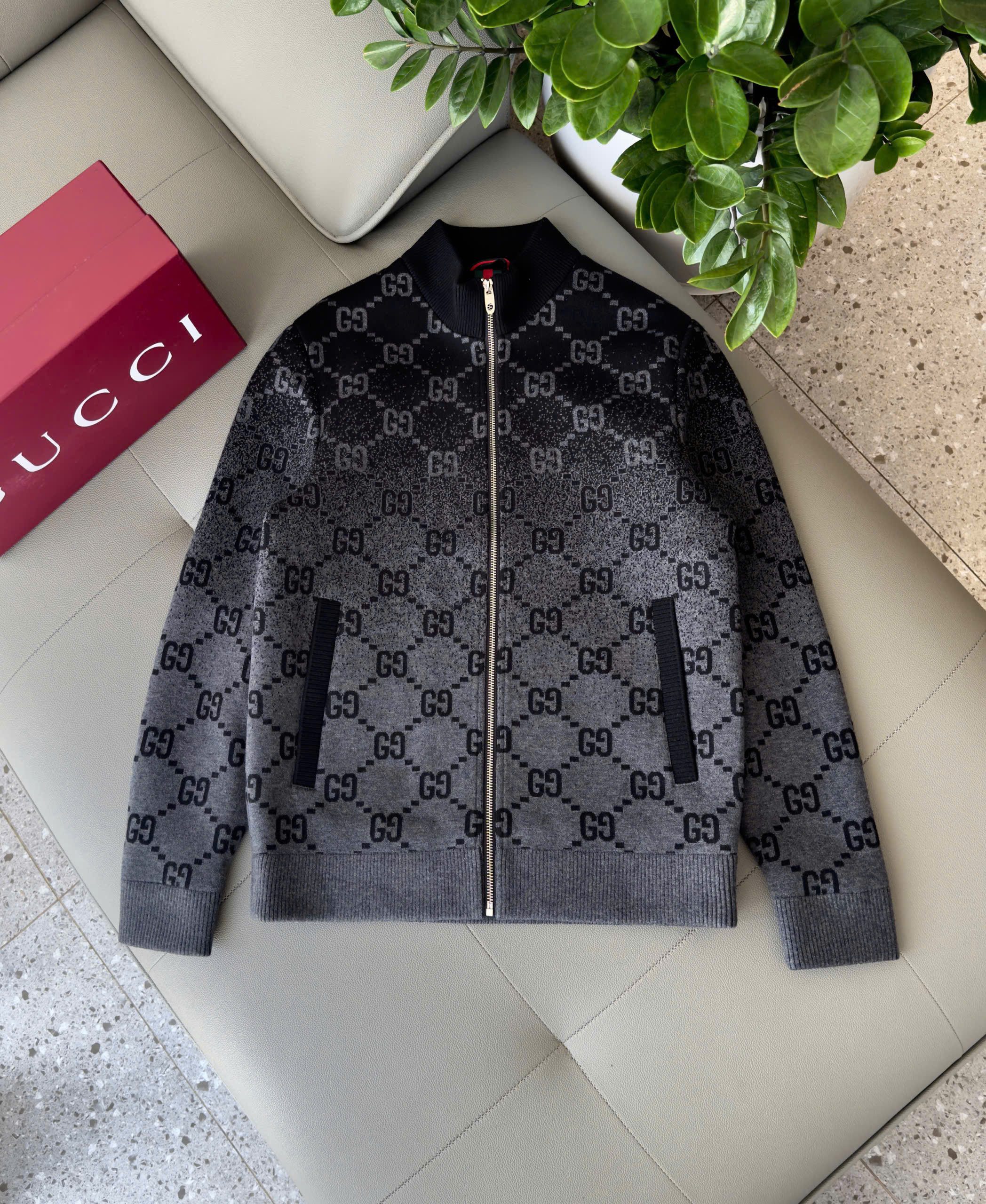 Áo khoác len Gucci GC Xám Đen loang monogram full Like Auth 48-54 DDT