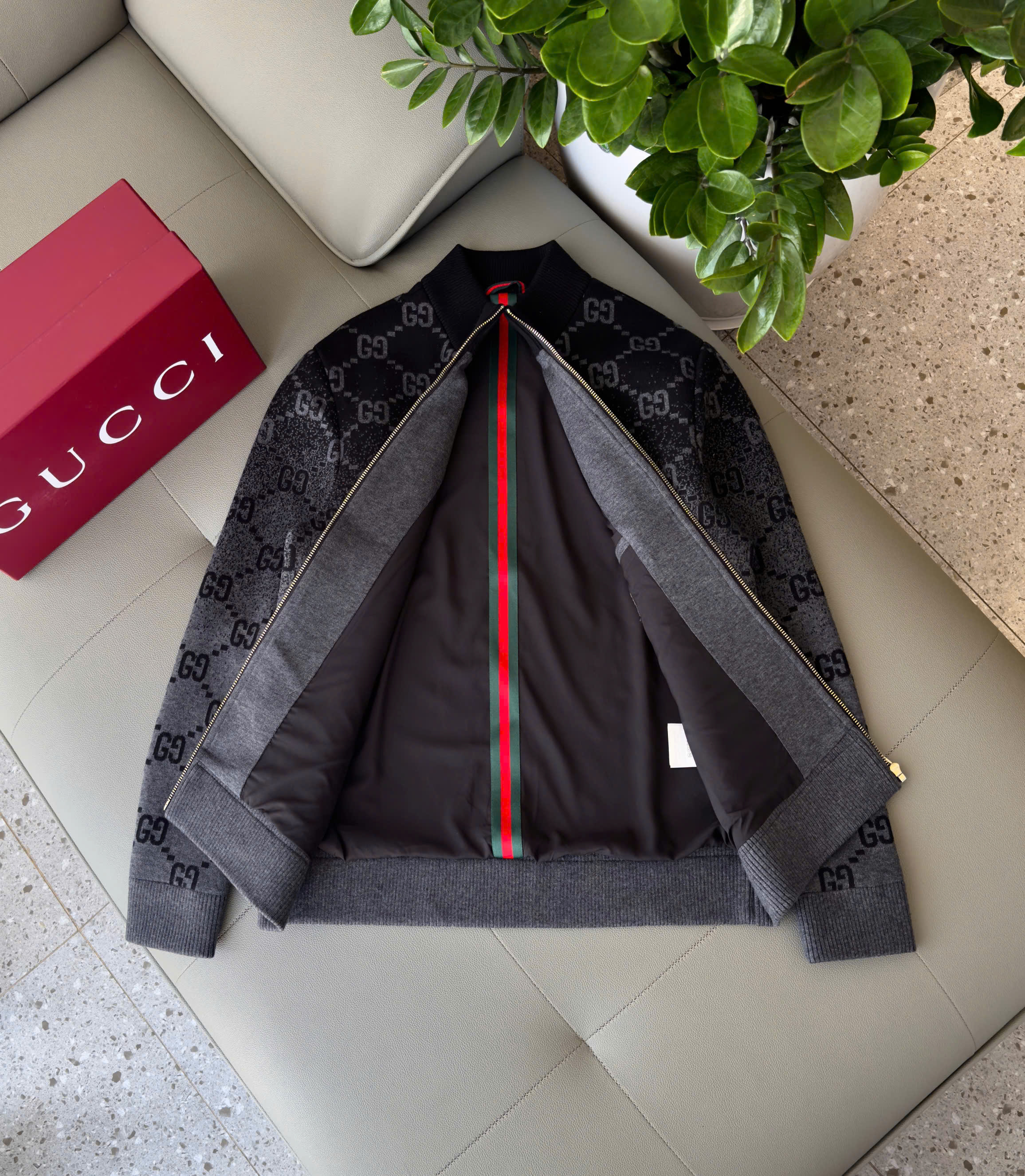 Áo khoác len Gucci GC Xám Đen loang monogram full Like Auth 48-54 DDT