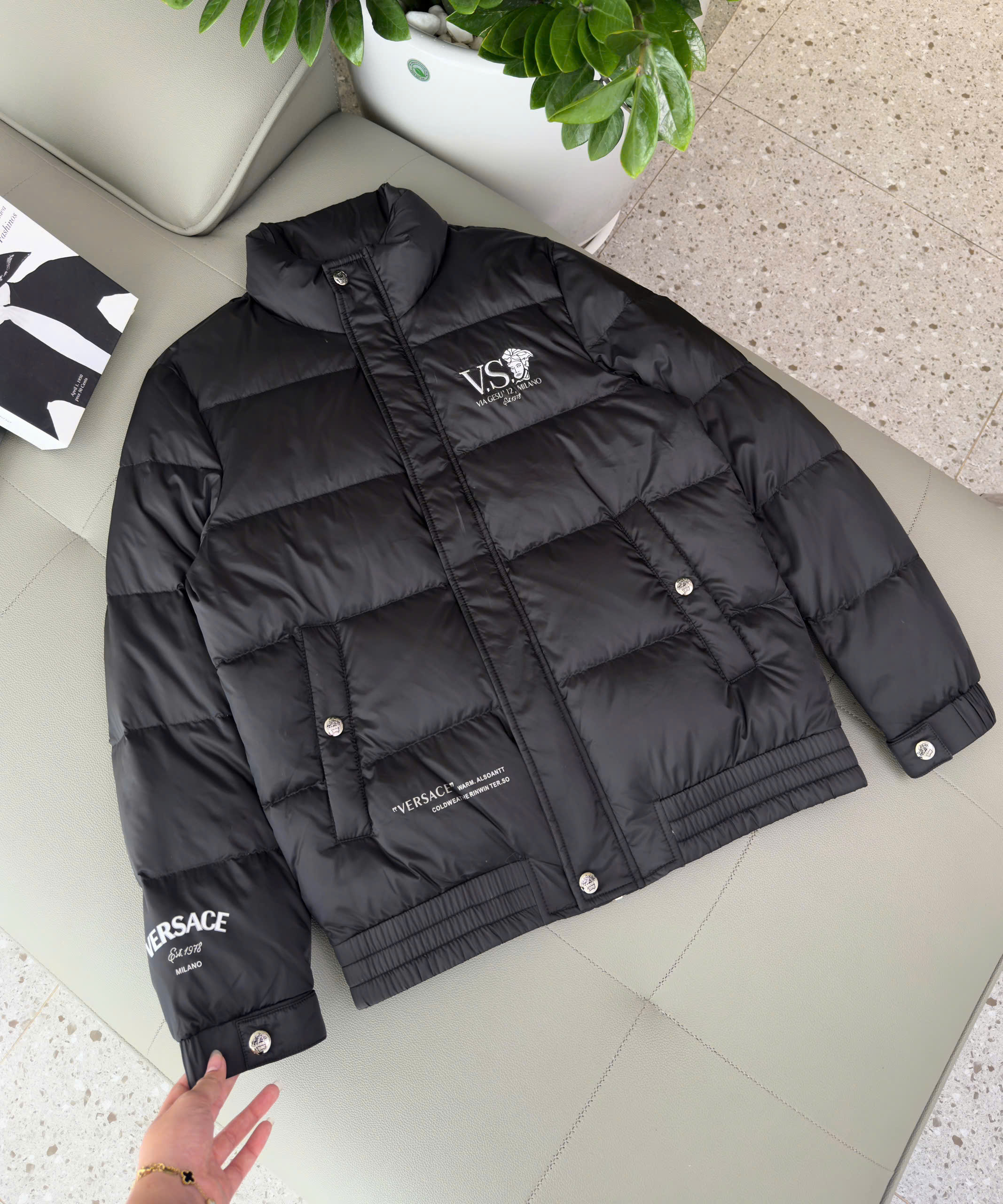 Áo khoác phao Versace lót lông vũ siêu ấm Like Auth 48-54 DDT