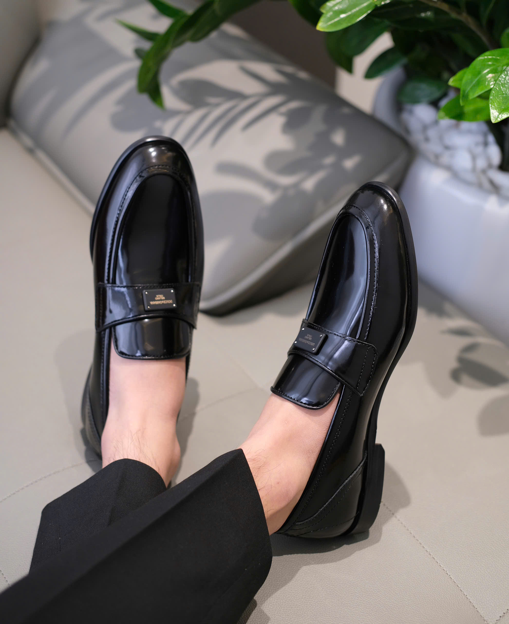 Giày loafer Dolce Gabbana DG Đen bóng logo tag vuông Like Auth 38-43 DDT