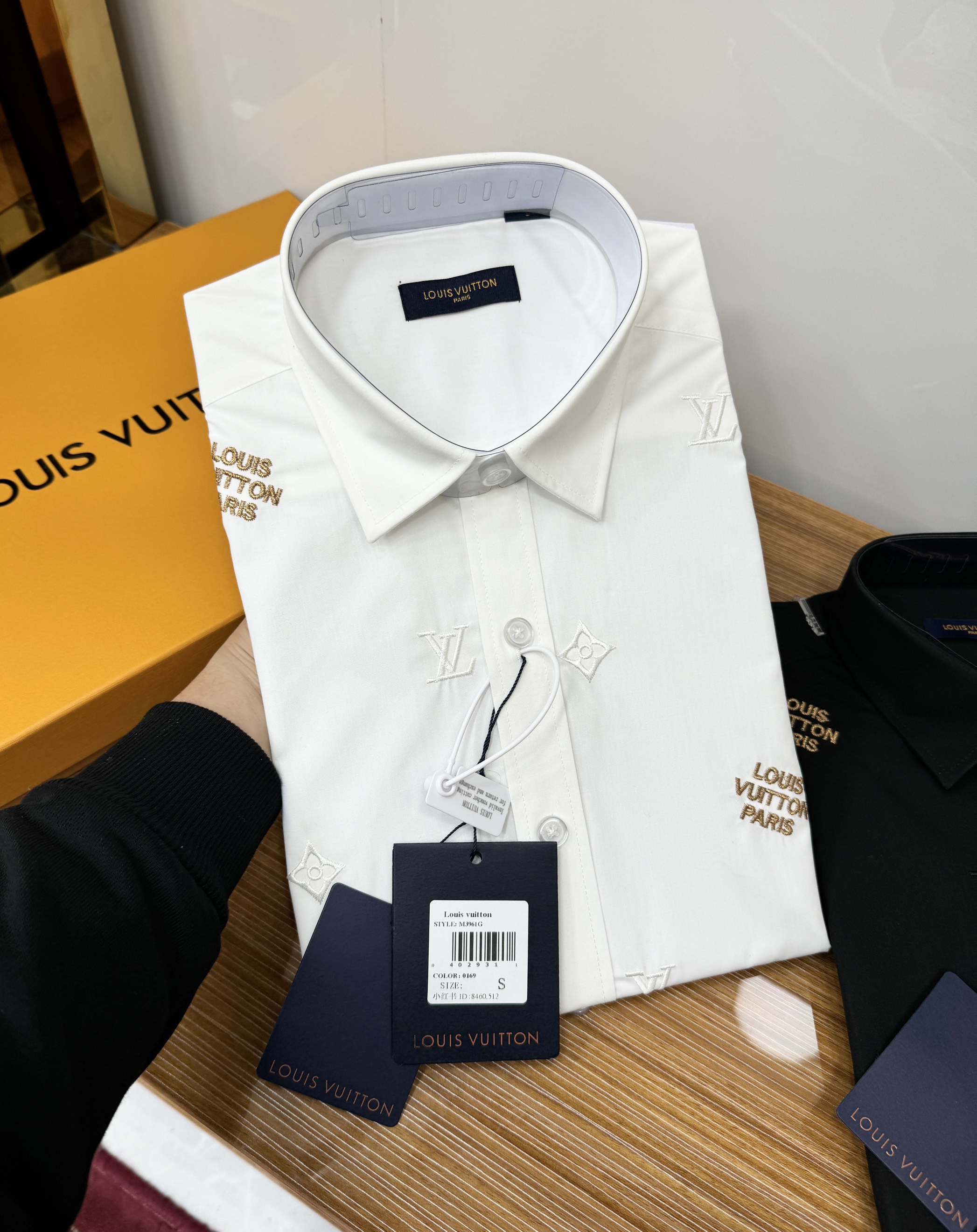 Áo sơ mi dài tay Louis Vuitton LV Paris họa tiết hoa vân logo Lv thêu nổi full Like Auth on web CD