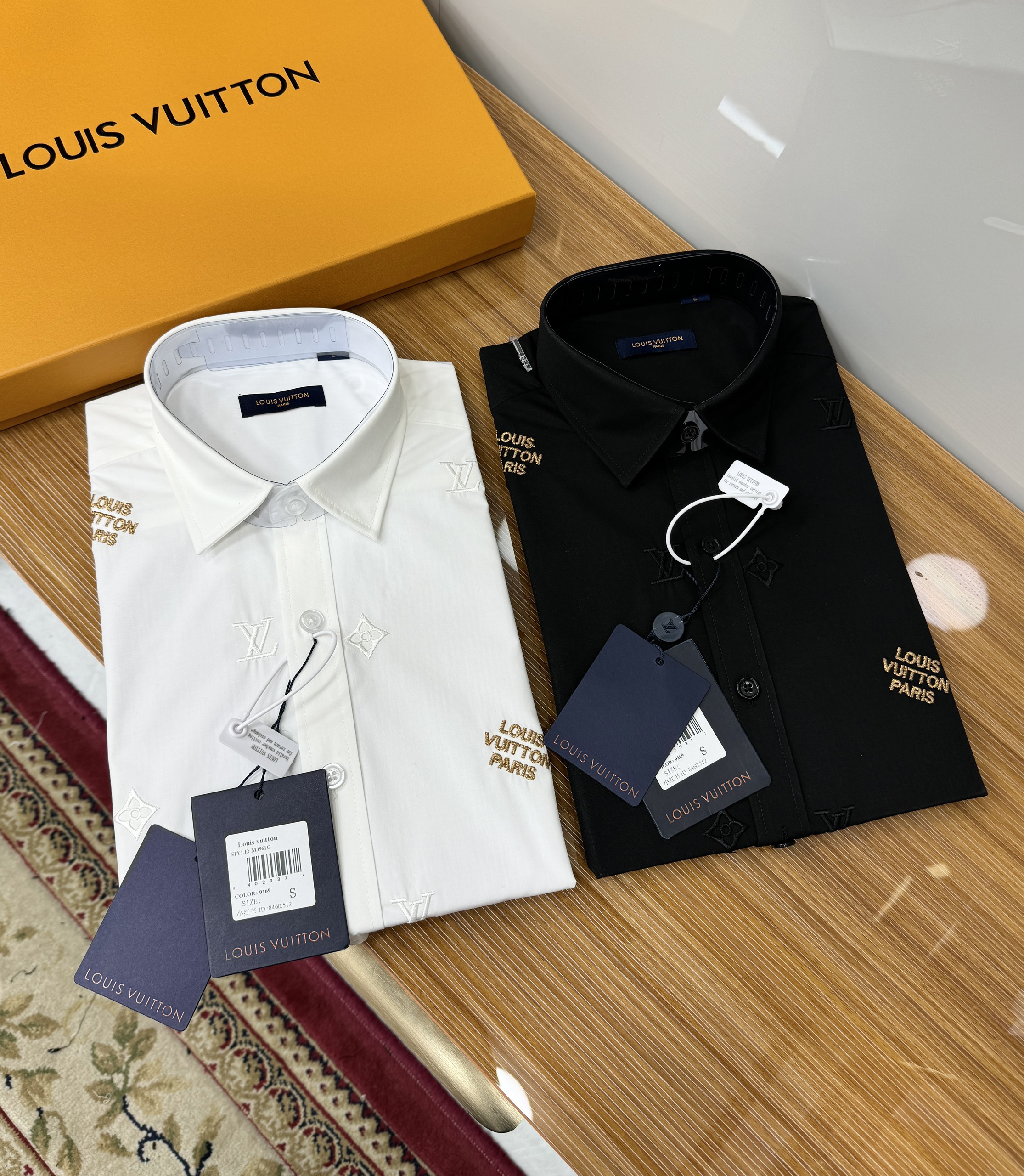 Áo sơ mi dài tay Louis Vuitton LV Paris họa tiết hoa vân logo Lv thêu nổi full Like Auth on web CD