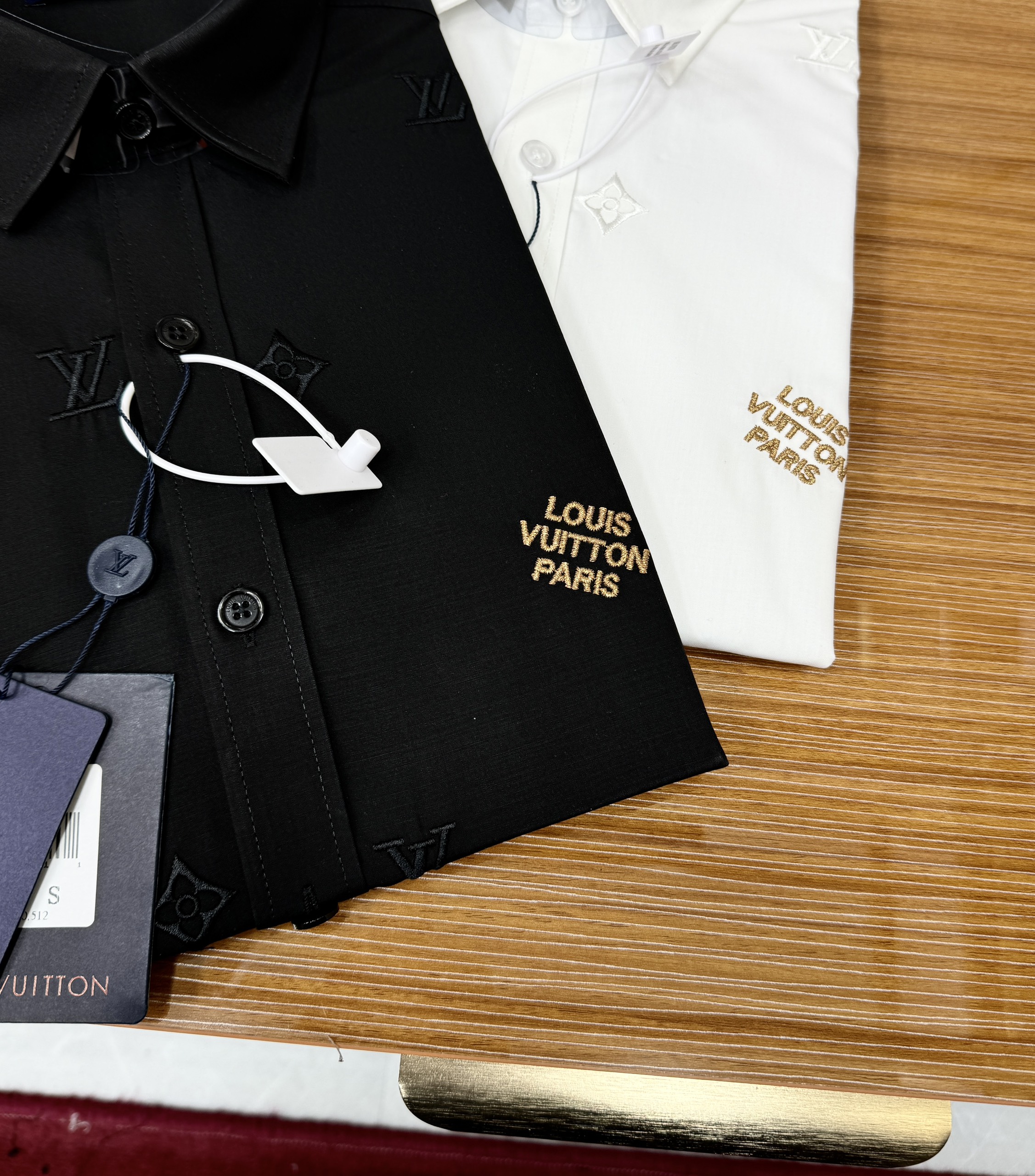 Áo sơ mi dài tay Louis Vuitton LV Paris họa tiết hoa vân logo Lv thêu nổi full Like Auth on web CD