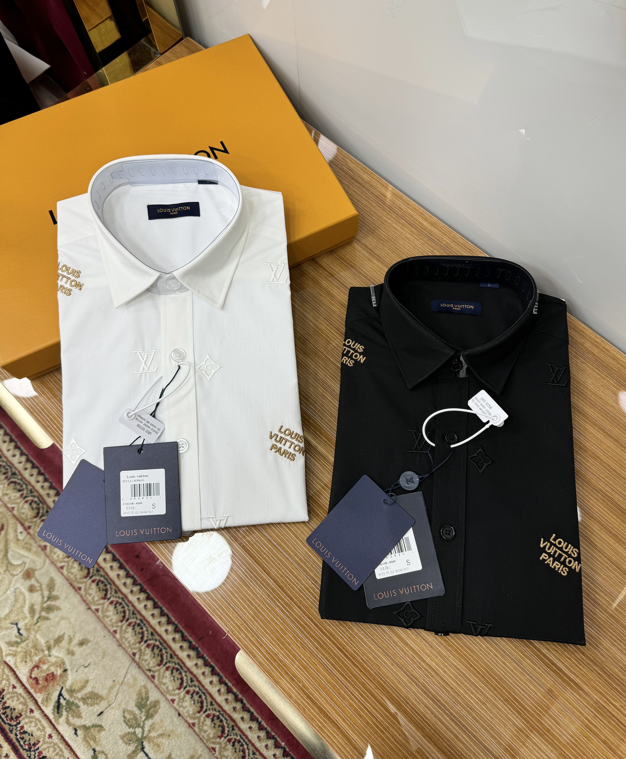 Áo sơ mi dài tay Louis Vuitton LV Paris họa tiết hoa vân logo Lv thêu nổi full Like Auth on web CD