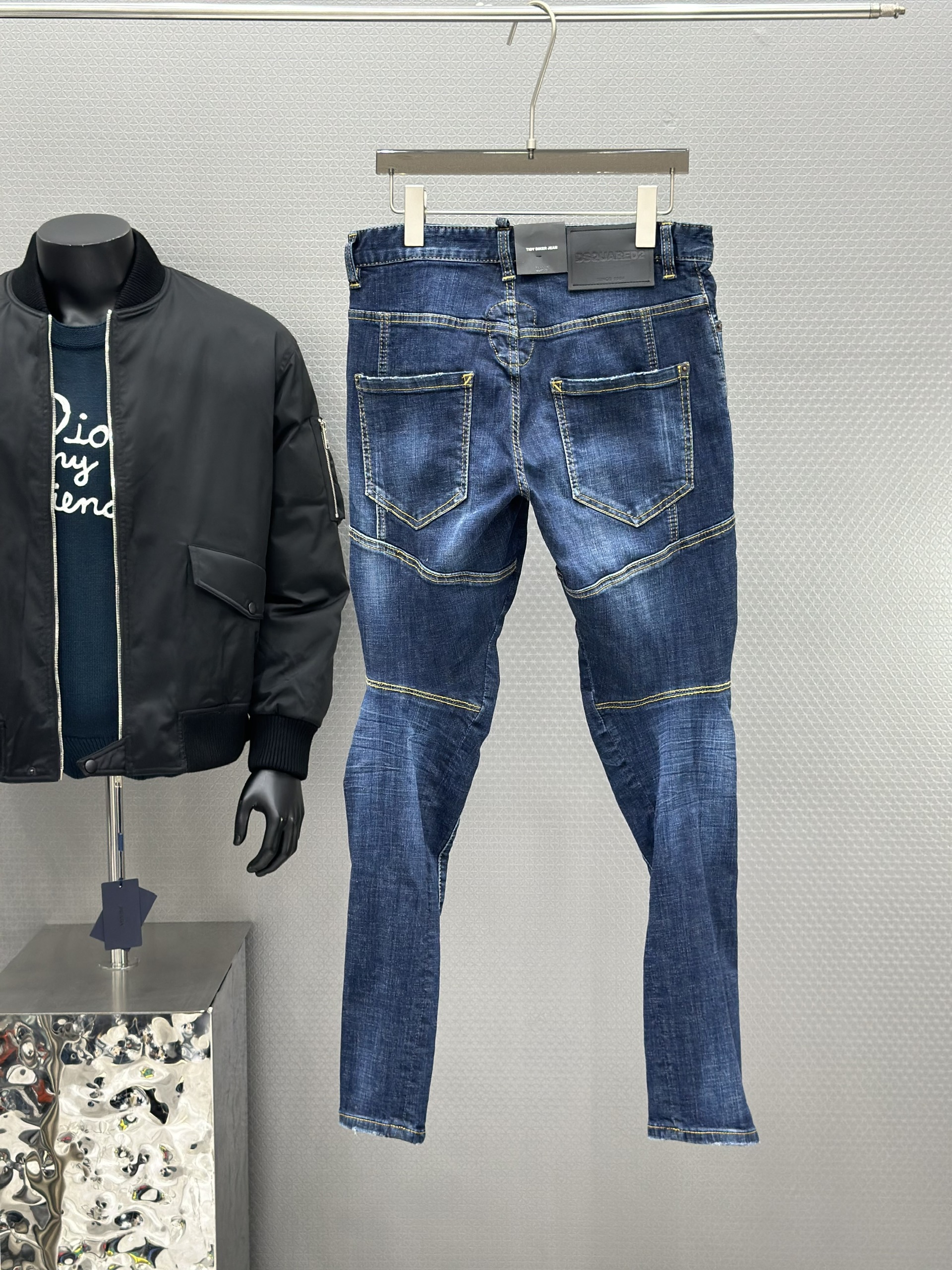 Quần Jean Biker Dsquared2 DSQ 2083 Xanh công ống khóa lệch Like Auth 42-54 VTN