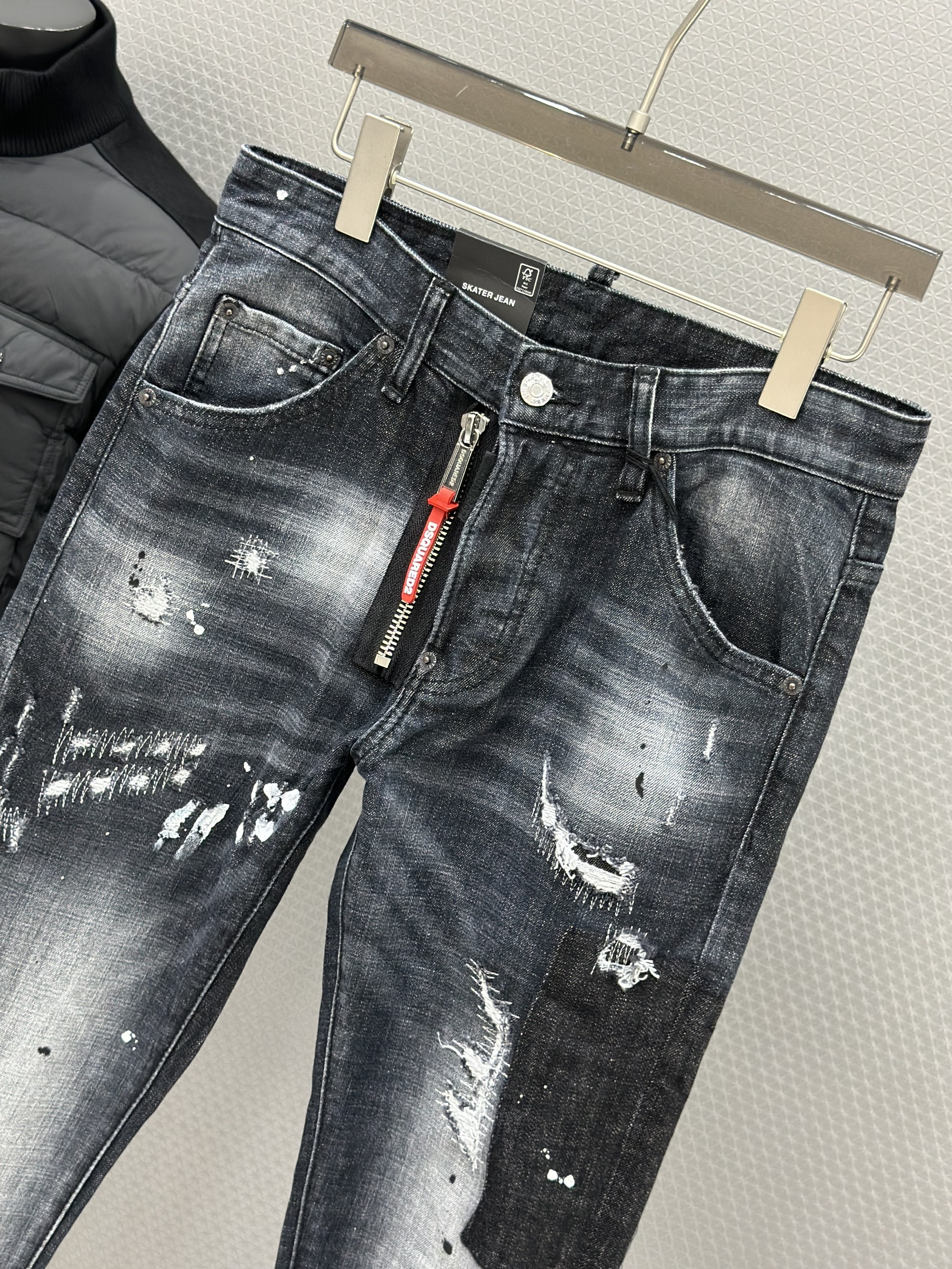 Quần Jean Dsquared2 DSQ 037 Đen rách vá ô khóa lệch Like Auth 44-52 VTN
