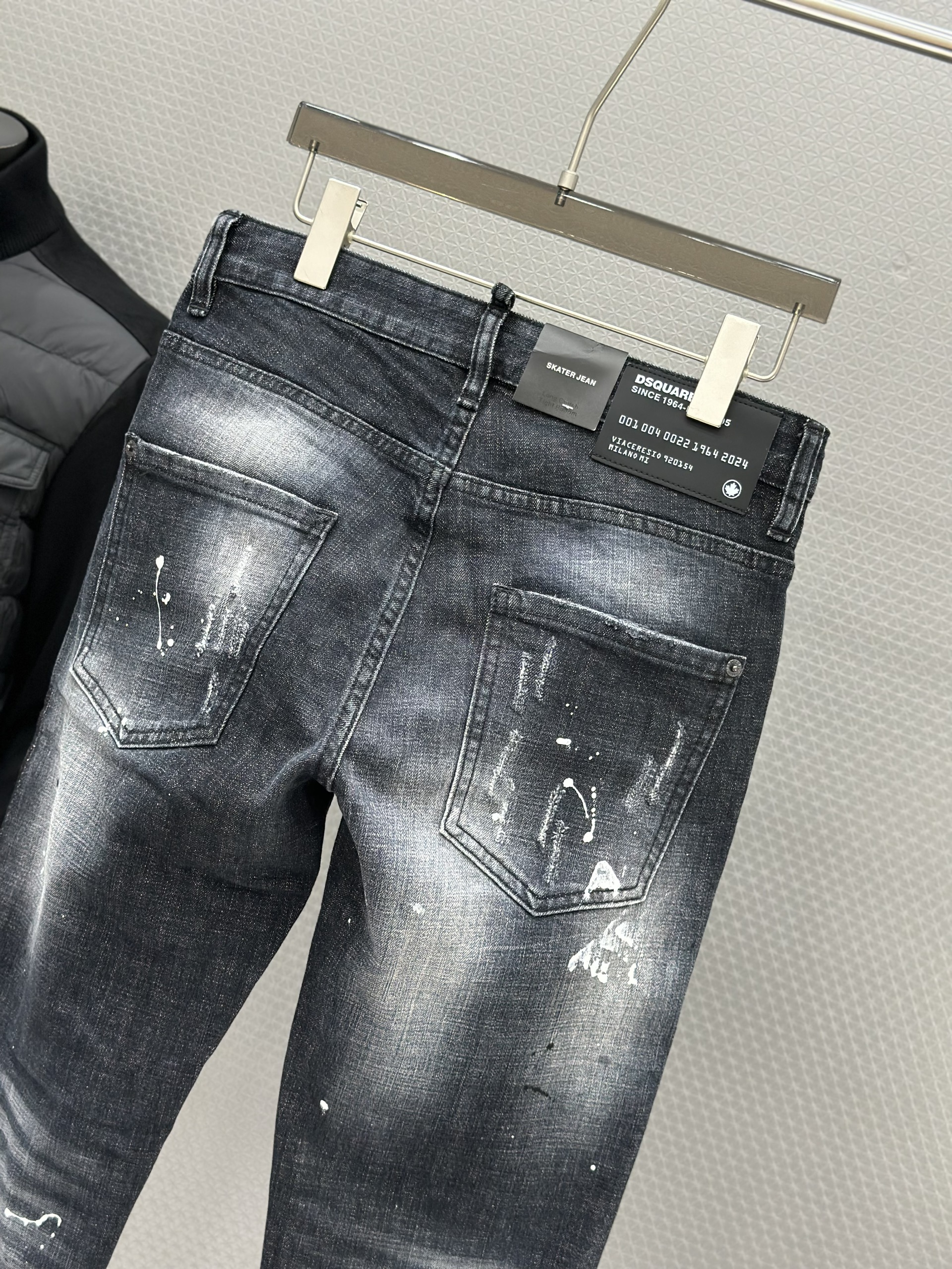 Quần Jean Dsquared2 DSQ 037 Đen rách vá ô khóa lệch Like Auth 44-52 VTN