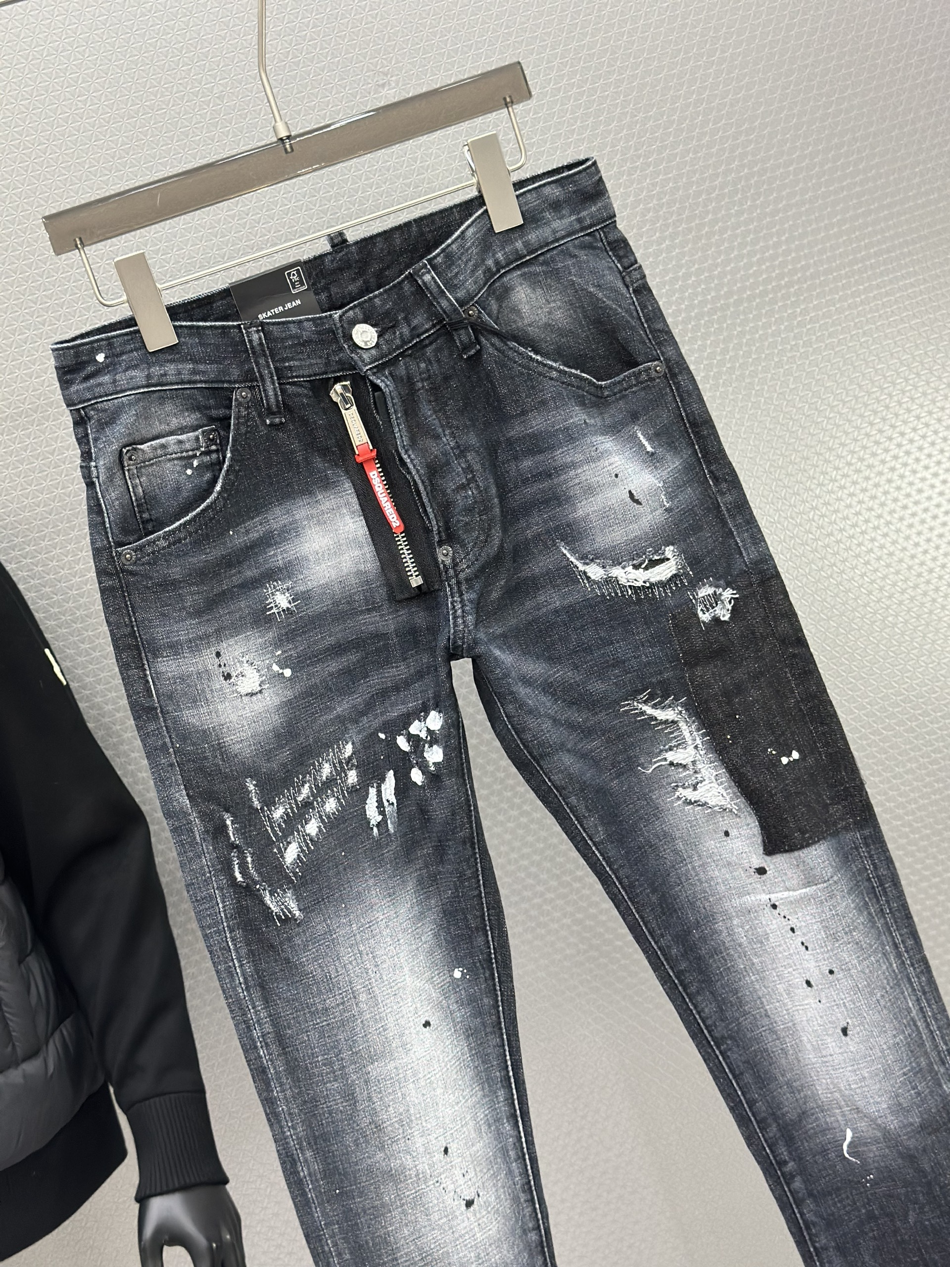 Quần Jean Dsquared2 DSQ 037 Đen rách vá ô khóa lệch Like Auth 44-52 VTN