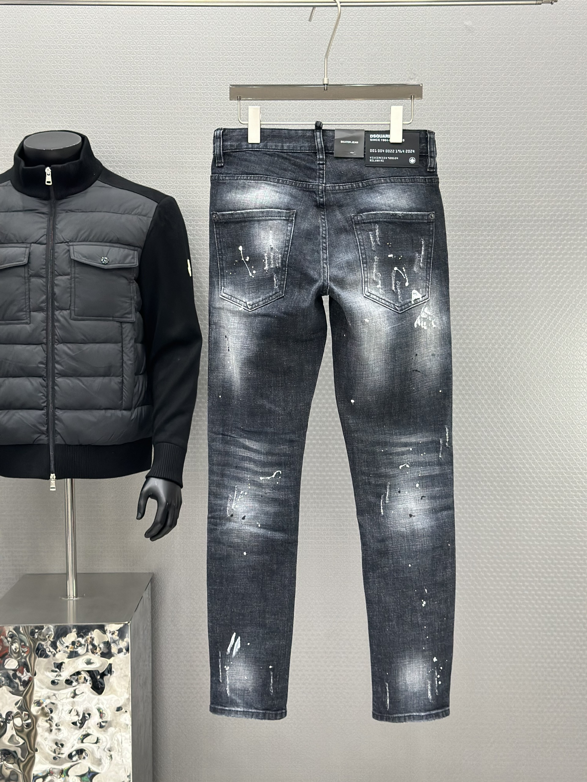 Quần Jean Dsquared2 DSQ 037 Đen rách vá ô khóa lệch Like Auth 44-52 VTN