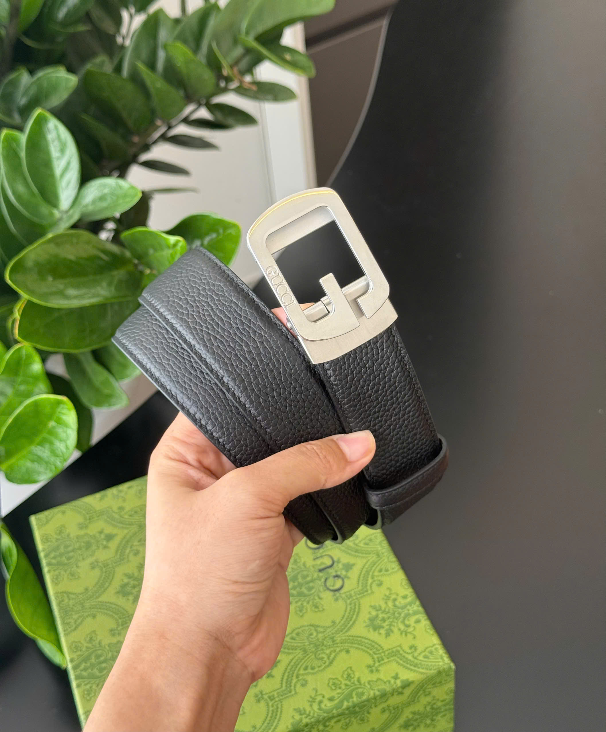 Thắt lưng dây nịt Gucci GC mặt chữ G Vàng dây Đen sần Like Auth 85-110 DDT