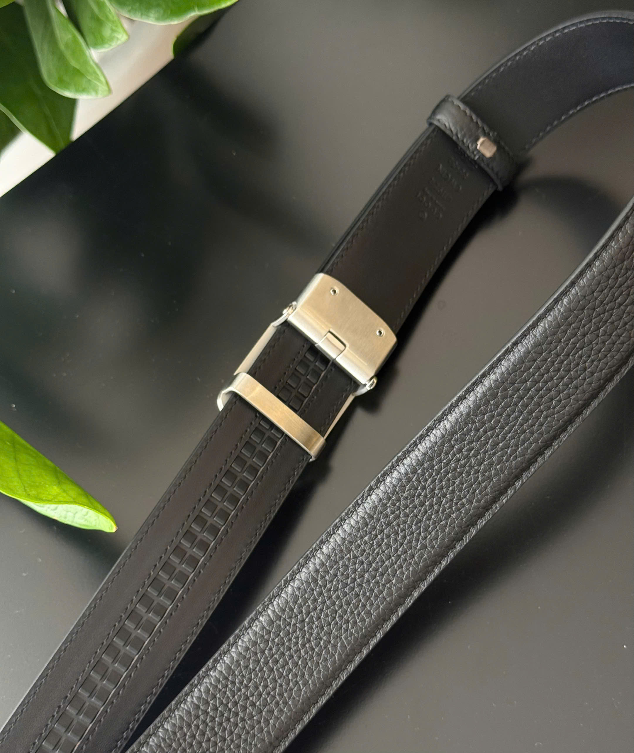 Thắt lưng dây nịt Gucci GC mặt chữ G Vàng dây Đen sần Like Auth 85-110 DDT