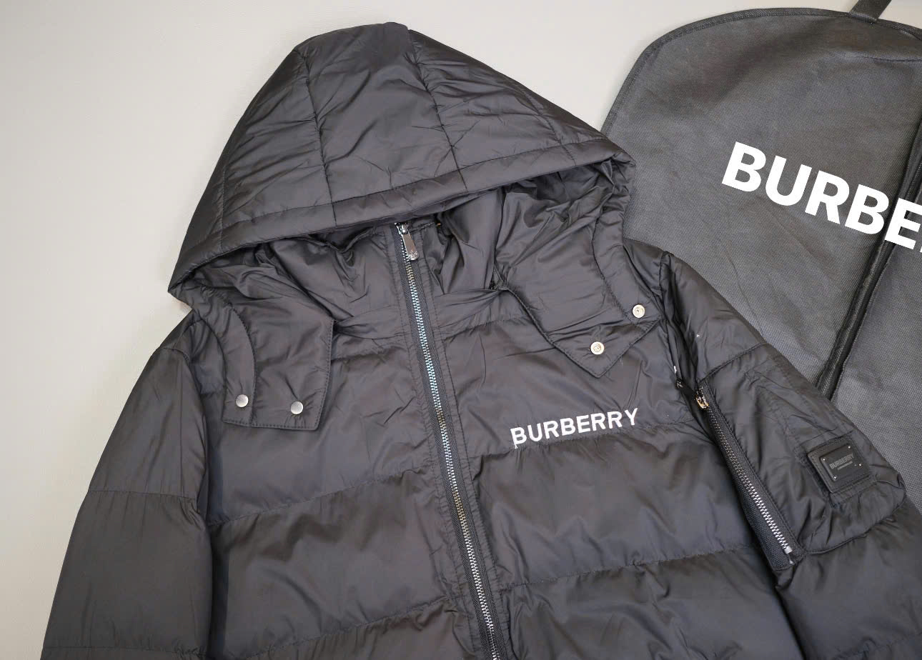 Áo khoác phao Burberry BBR Đen mũ chùm logo thêu ngực tag vuông tay Like Auth M-XXL DDT