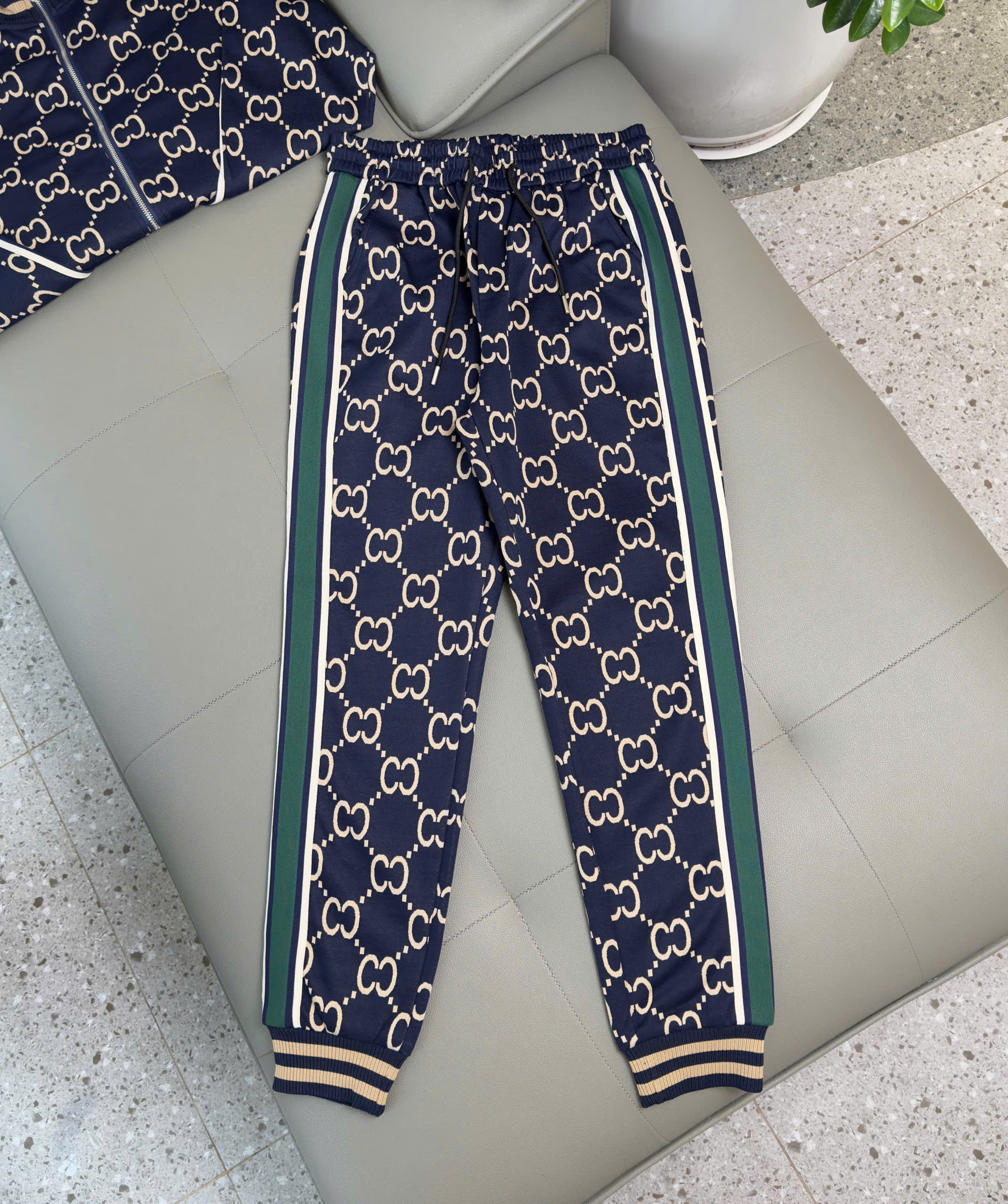 Set bộ nỉ Gucci GC Xanh Than monogram full Like Auth XL-5XL DDT