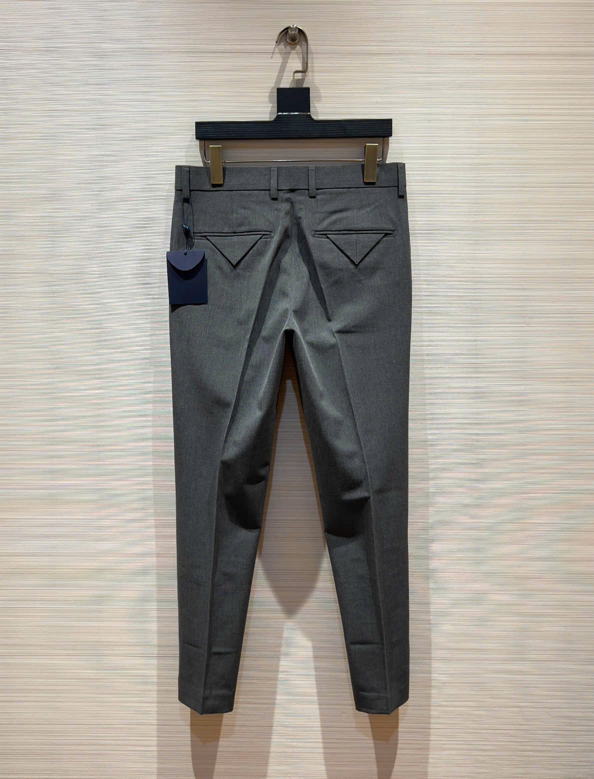 Quần âu tây Louis Vuitton LV Xám logo bạc tag cạp 28-36 DDT