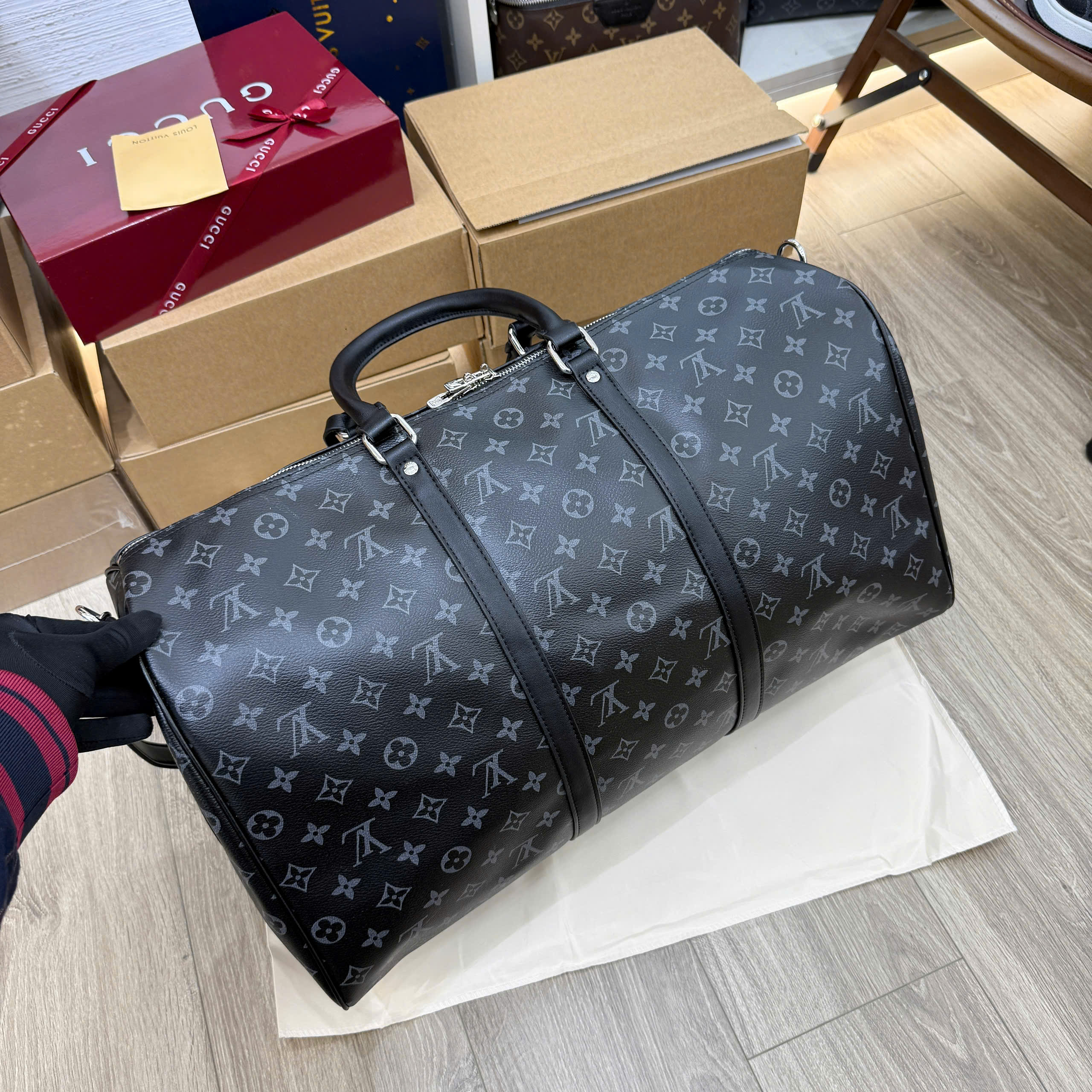 Túi trông du lịch Louis Vuitton LV Keepall Black monogram Like Auth size 50 PLD