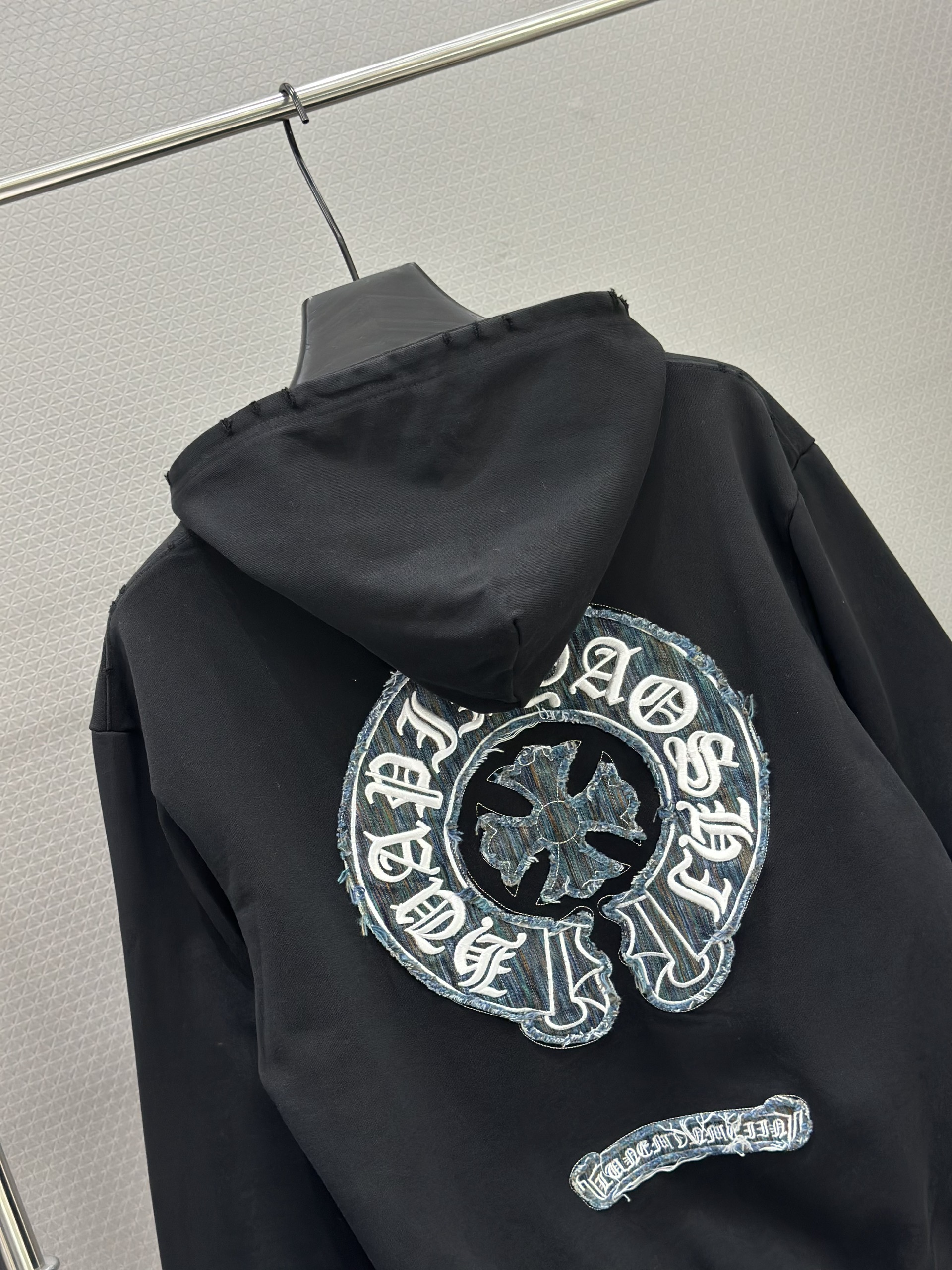 Hoodie nỉ Chrome Heart CH 1383 Đen logo vải bò Like Auth 46-52 VTN